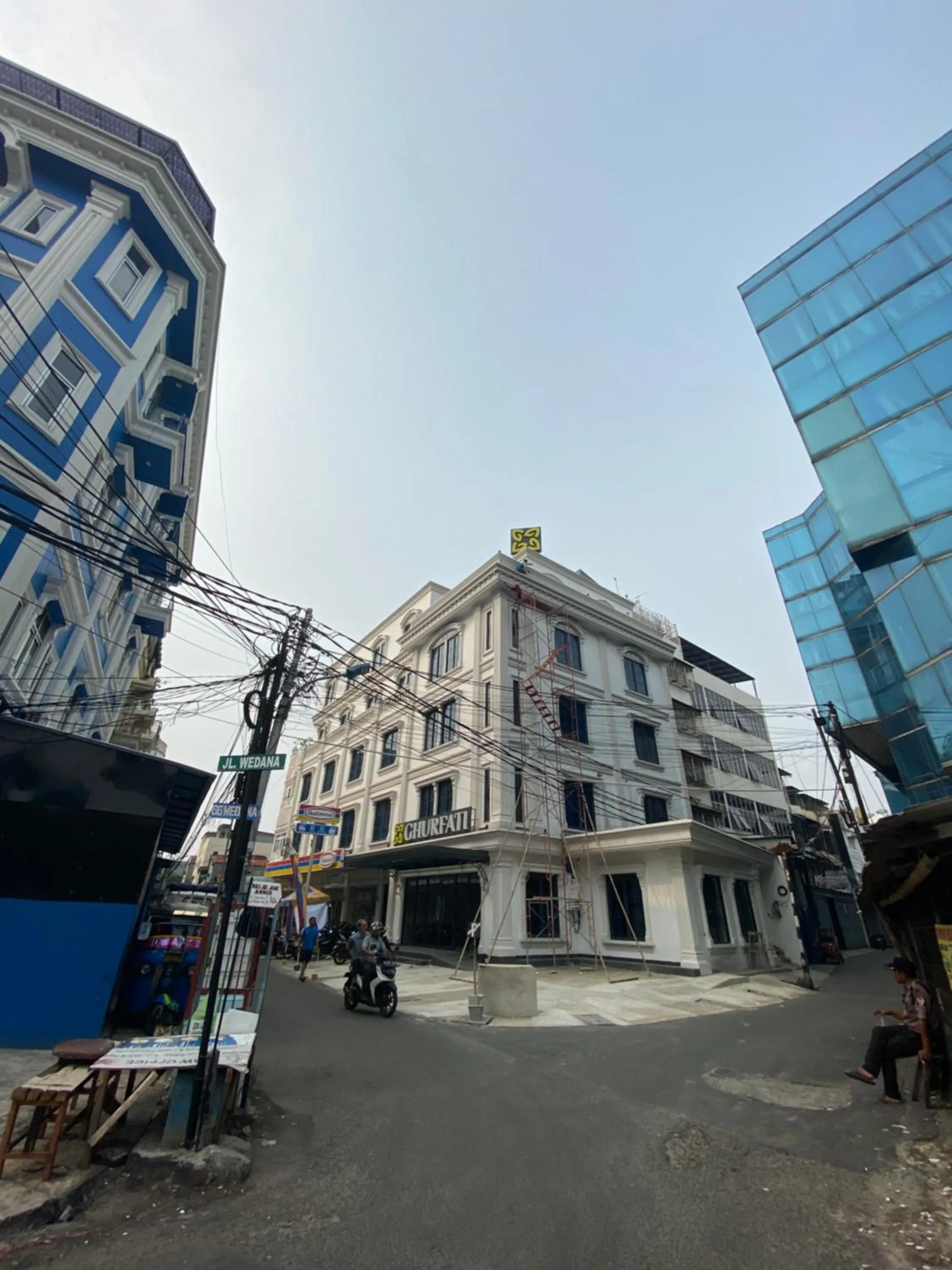 Ghurfati Hotel Wedana