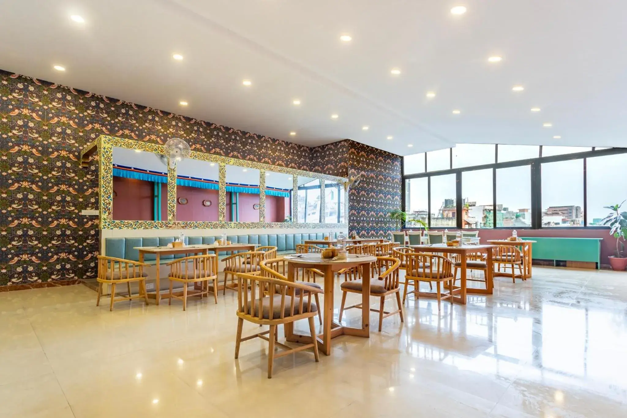 Restaurant/places to eat in Hotel Yukhang Restaurant/places to eat in Hotel Yukhang