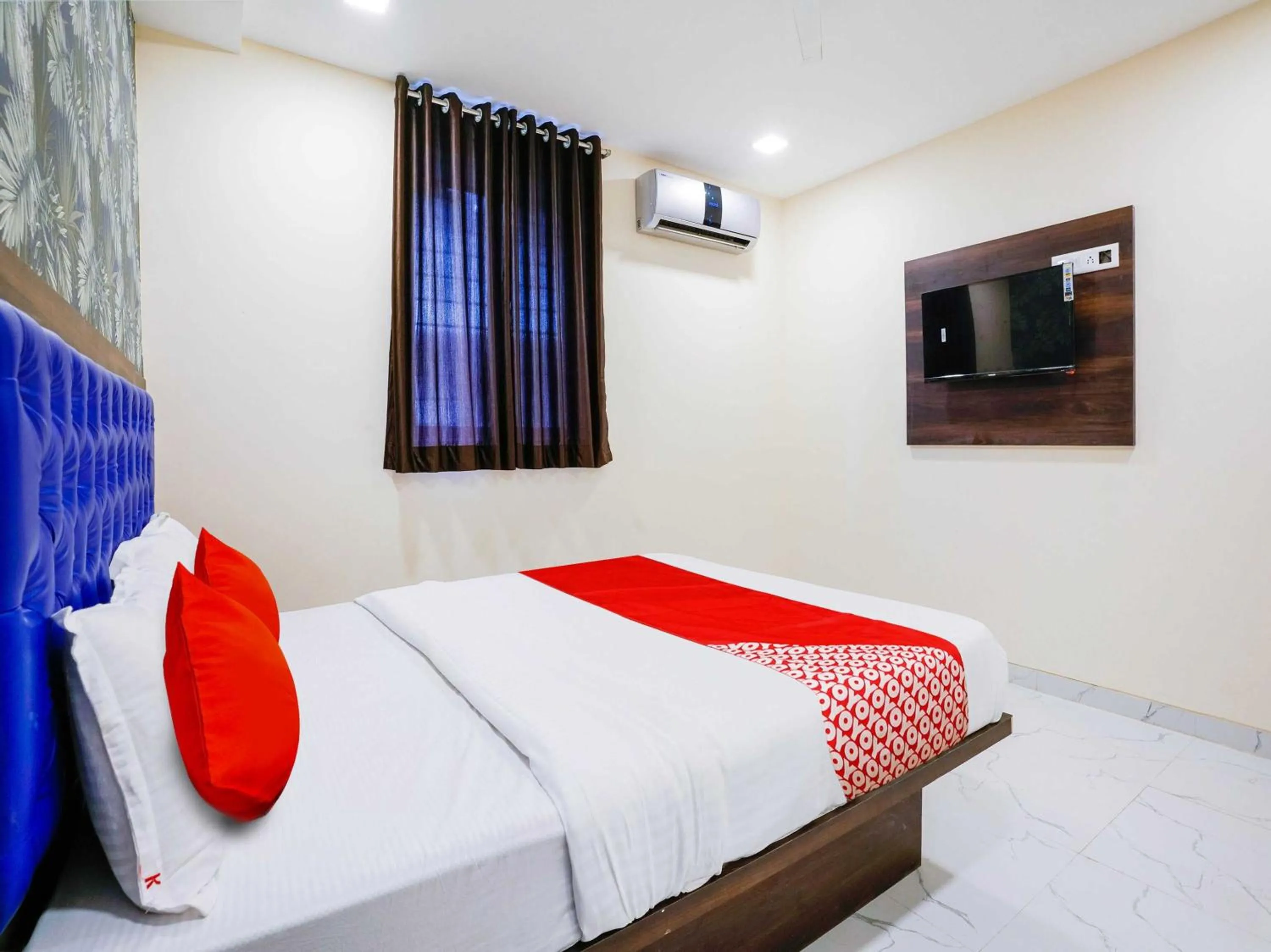 Bedroom in Hotel O King Residency Near Bharat Talkies