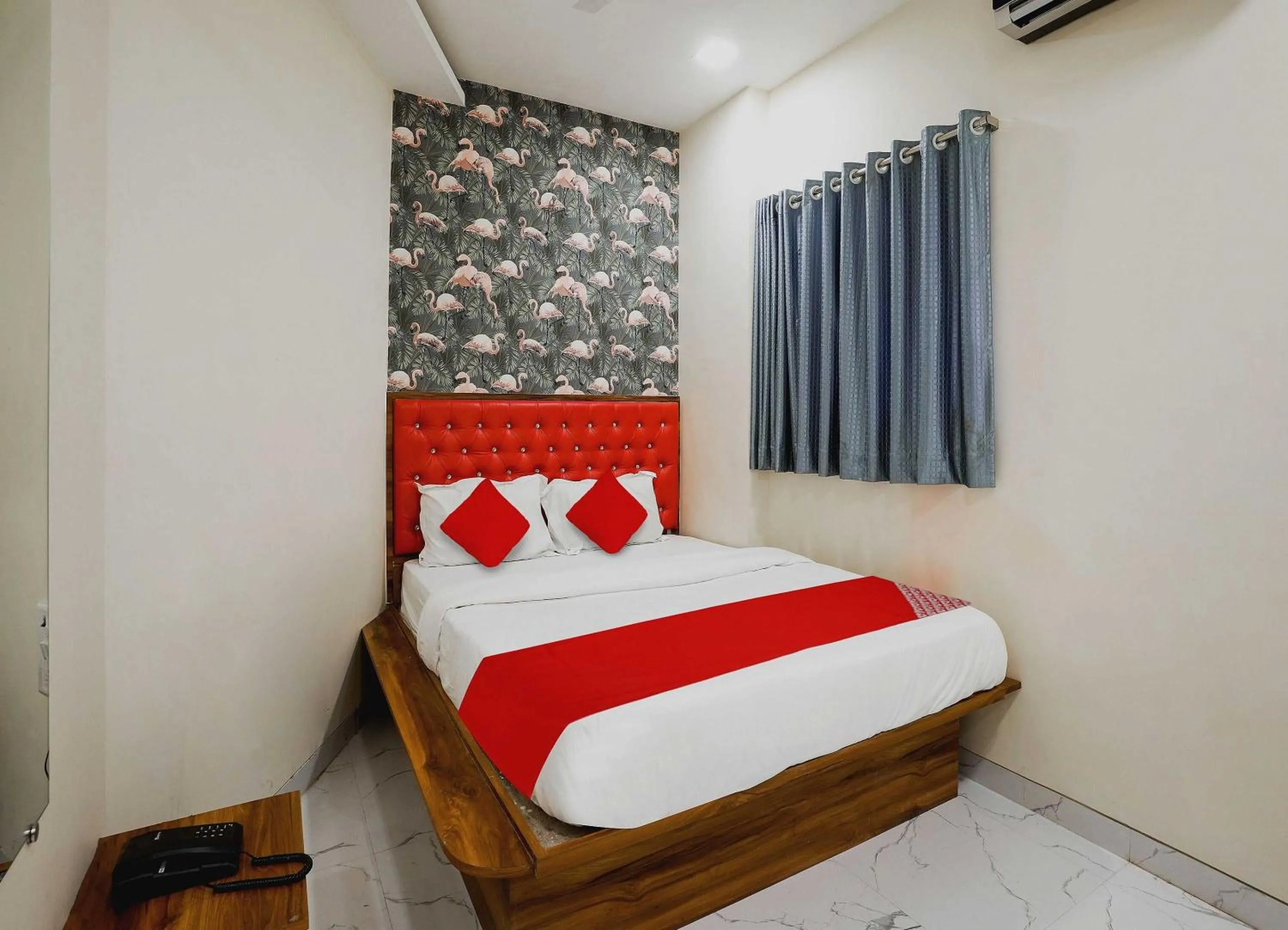 Bedroom in Hotel O King Residency Near Bharat Talkies