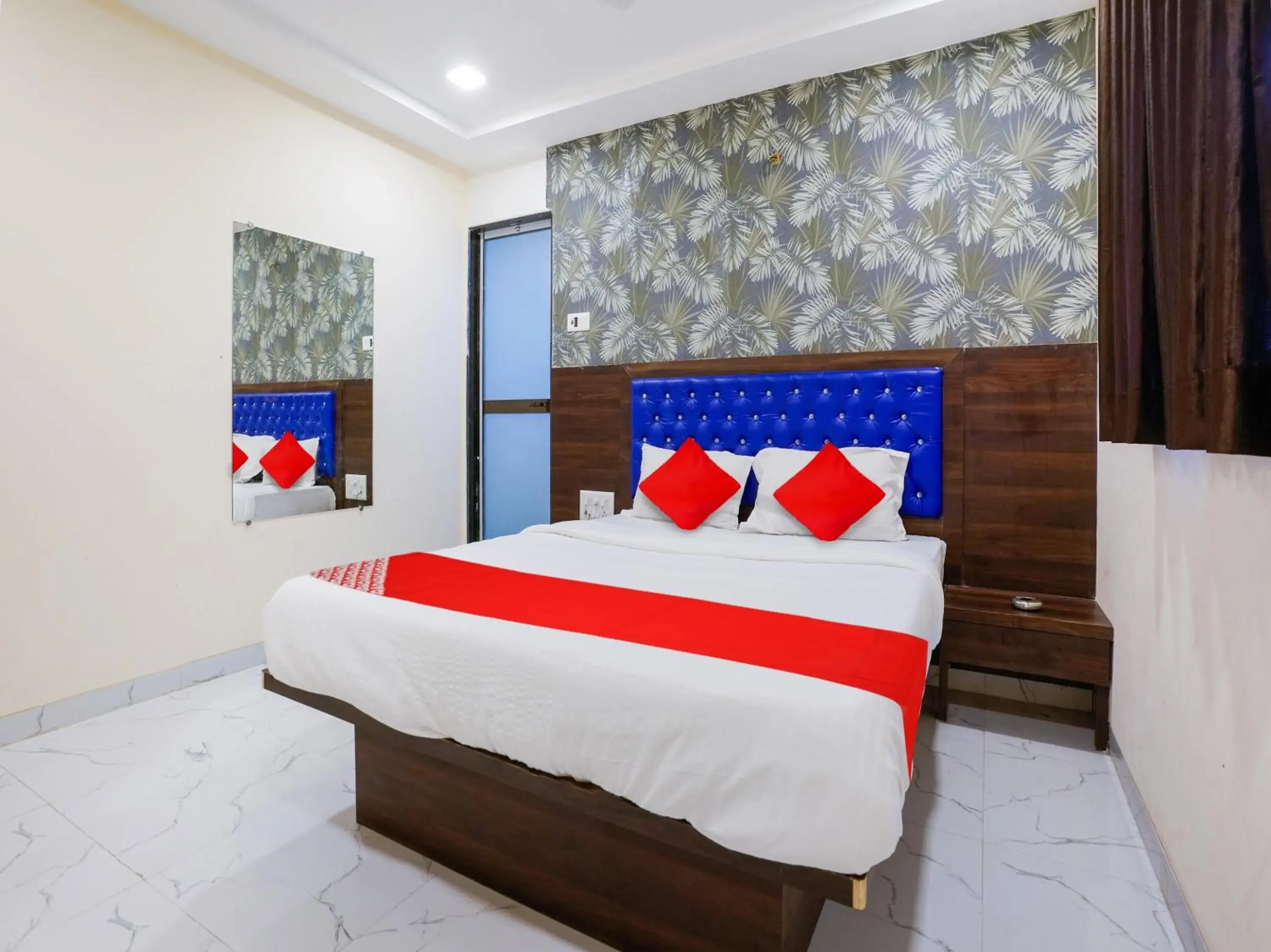 Bedroom, Bed in Hotel O King Residency Near Bharat Talkies Bedroom, Bed in Hotel O King Residency Near Bharat Talkies