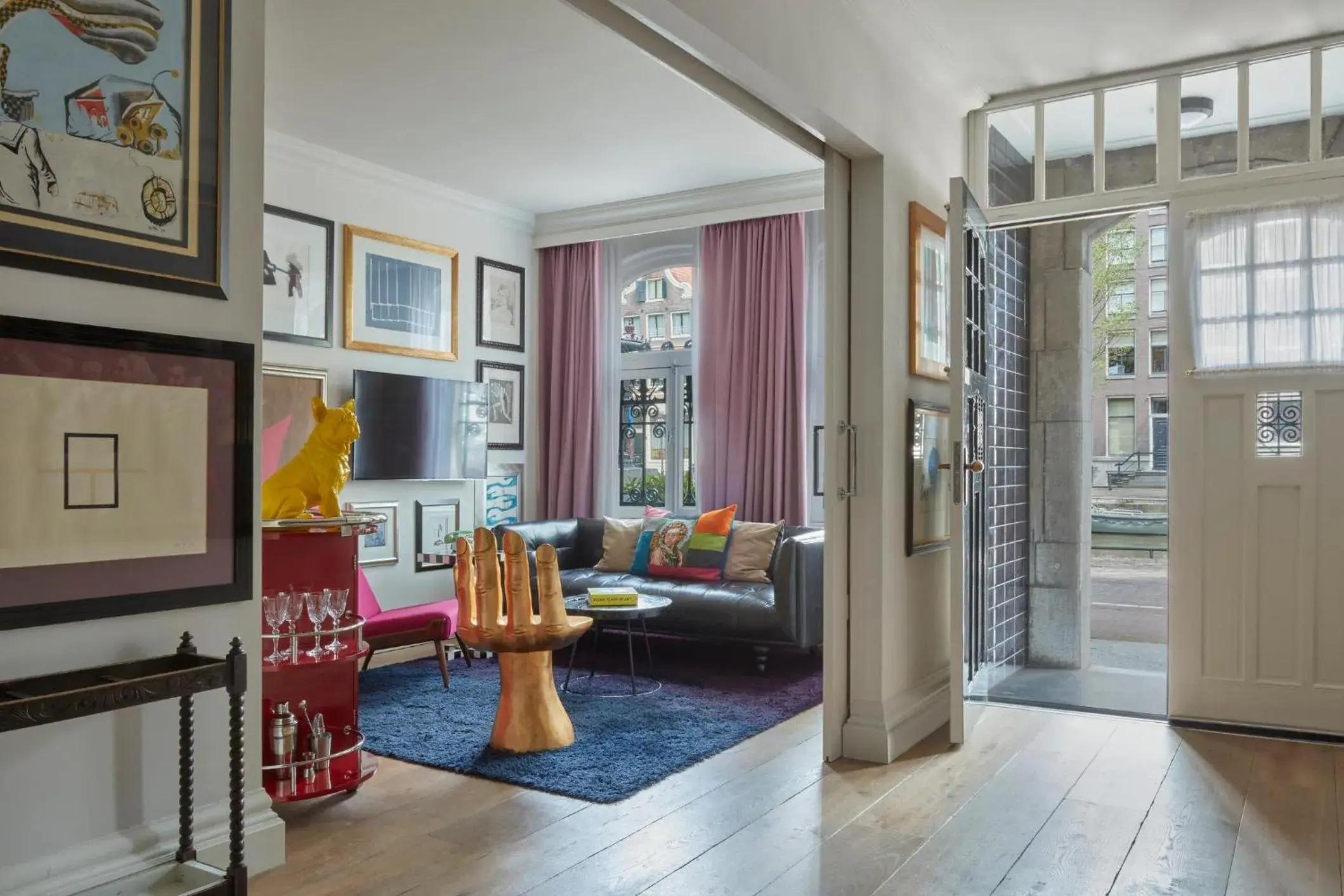 Facade/entrance in Pulitzer Amsterdam Facade/entrance in Pulitzer Amsterdam