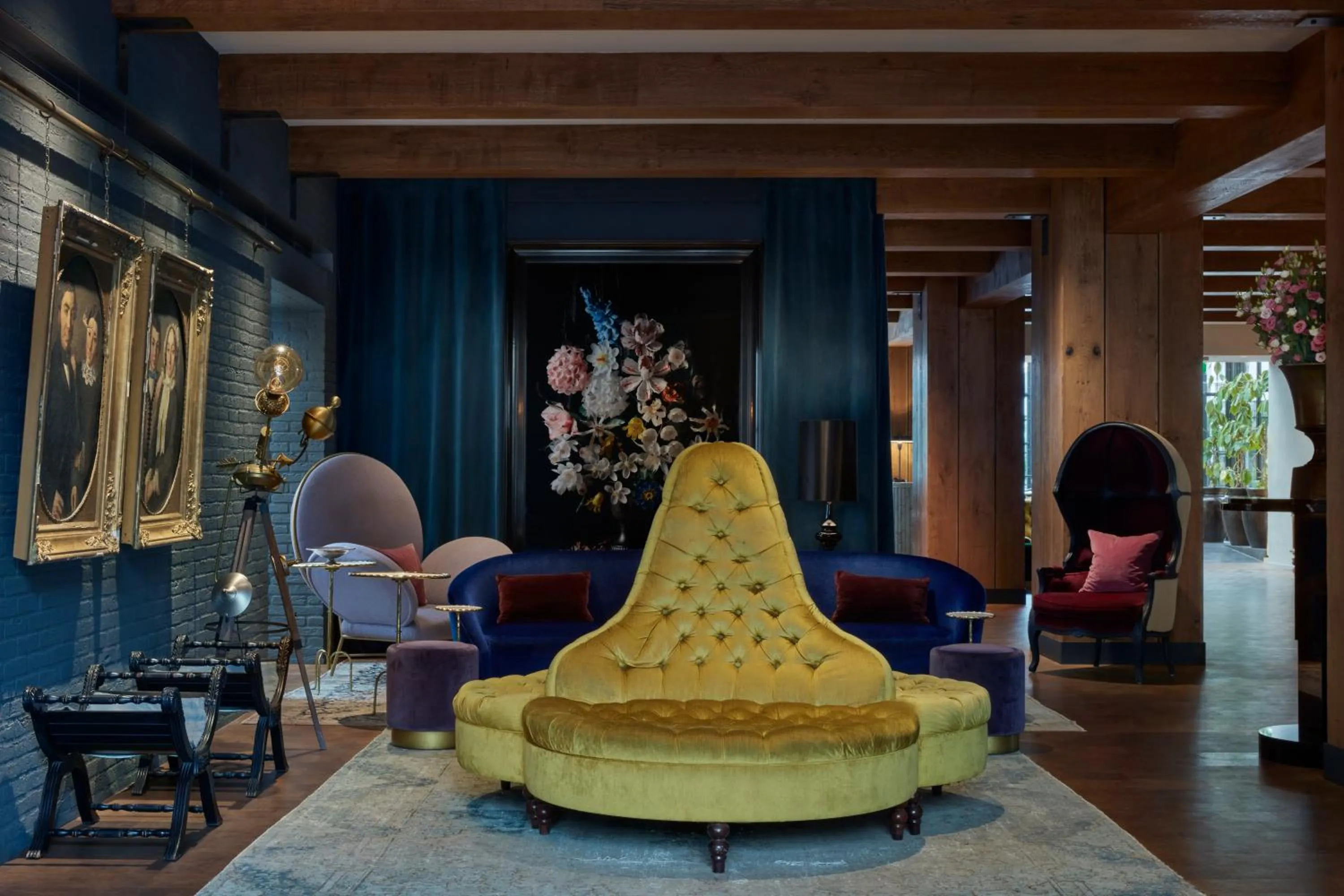 Lobby or reception in Pulitzer Amsterdam