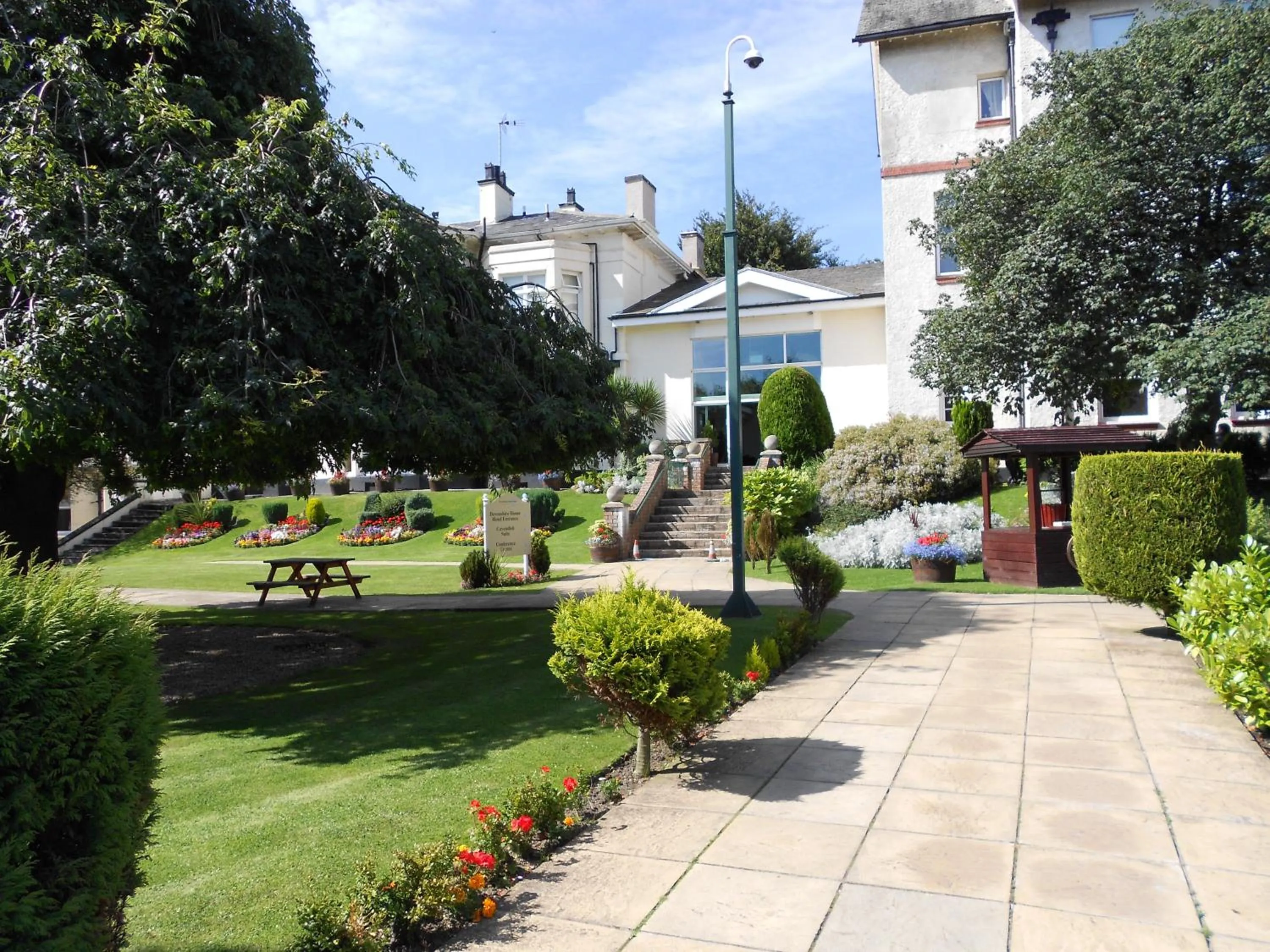 Facade/entrance, Property Building in The Devonshire House Hotel