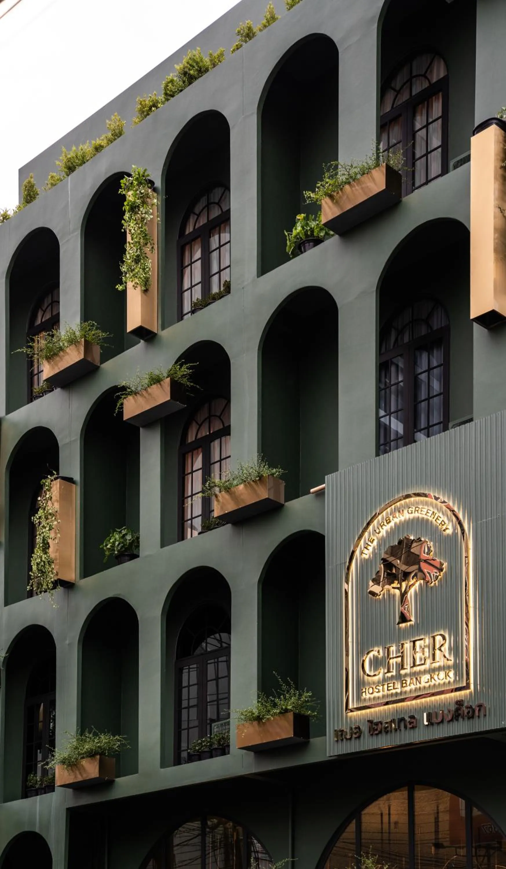Property building in Cher Hostel Bangkok