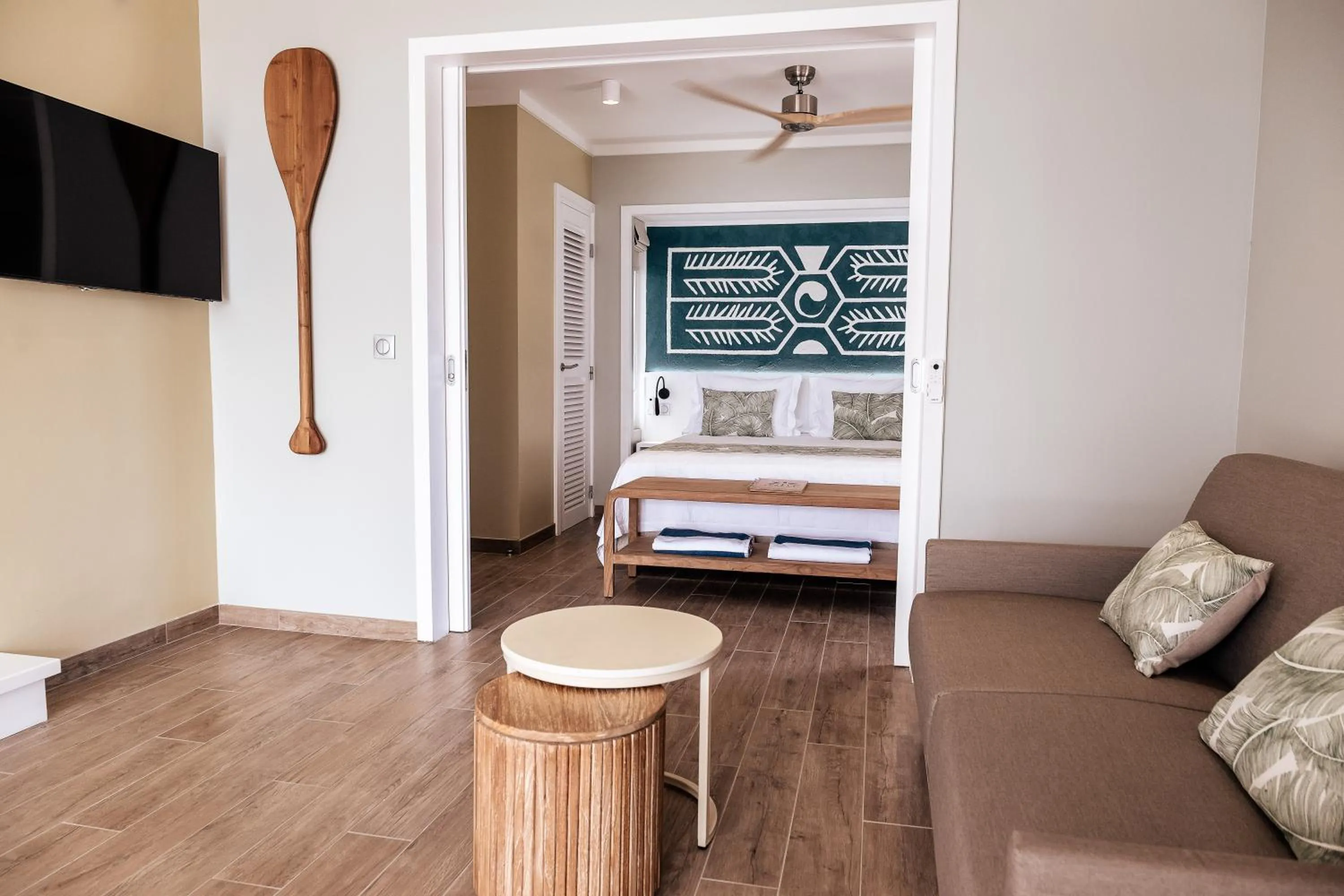 Bed in Niu Beach Hôtel Moorea