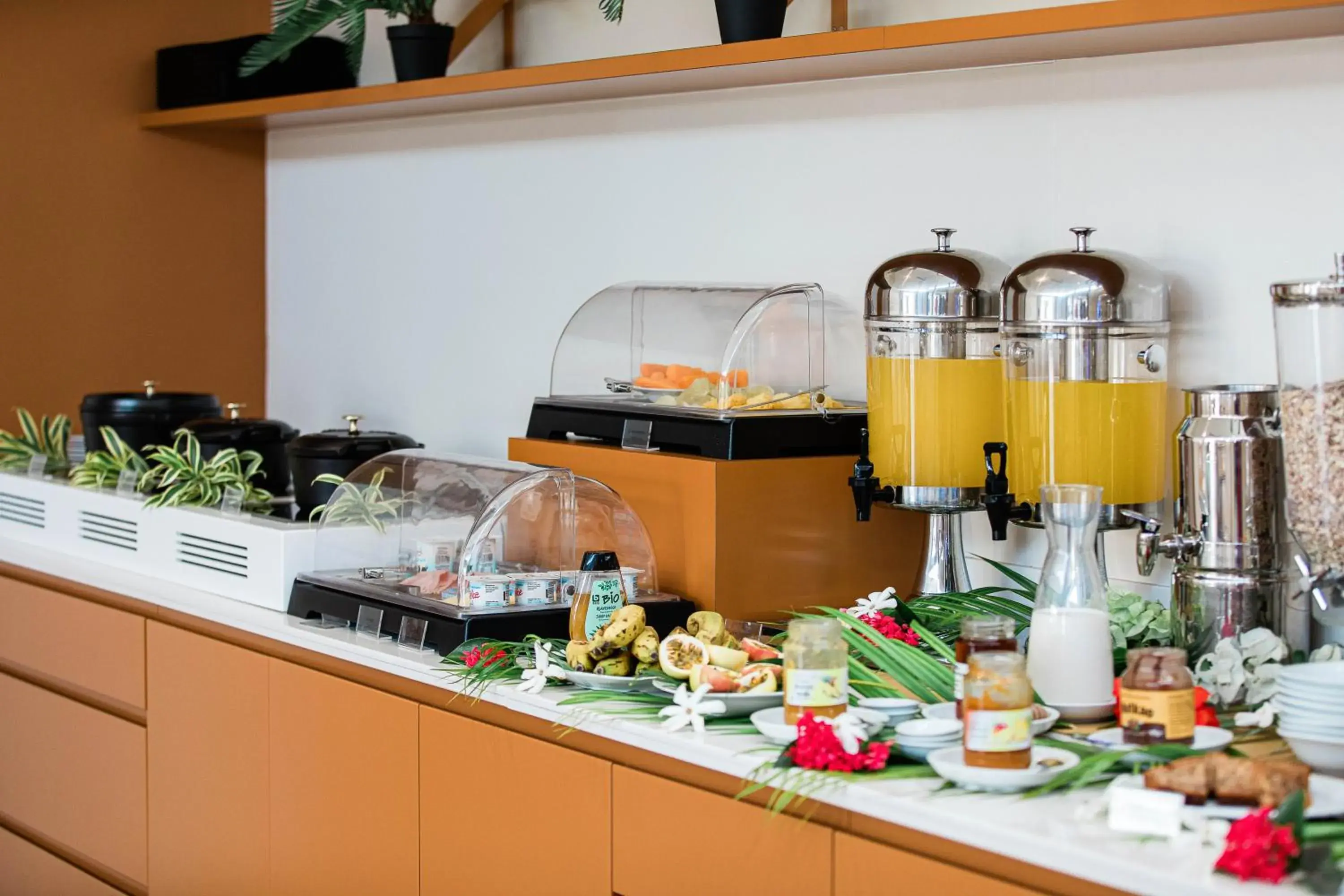 Breakfast in Niu Beach Hôtel Moorea Breakfast in Niu Beach Hôtel Moorea