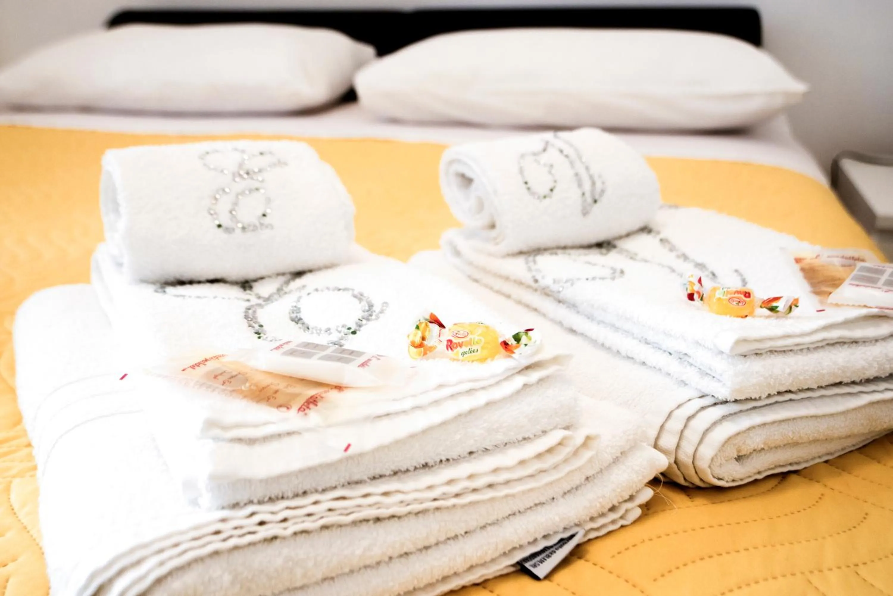 Bed in Divine Bed & Breakfast