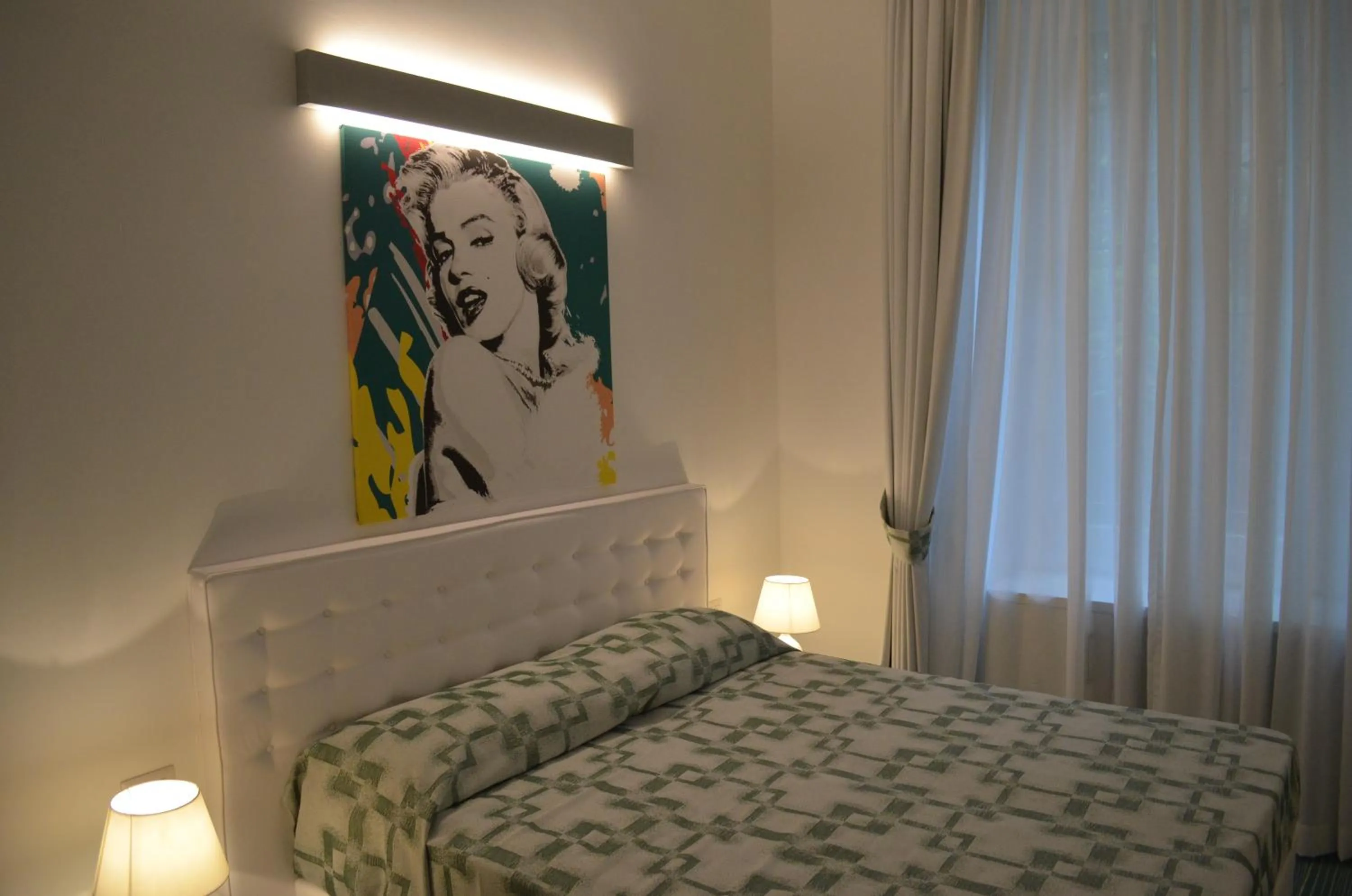 Bed in Divine Bed & Breakfast