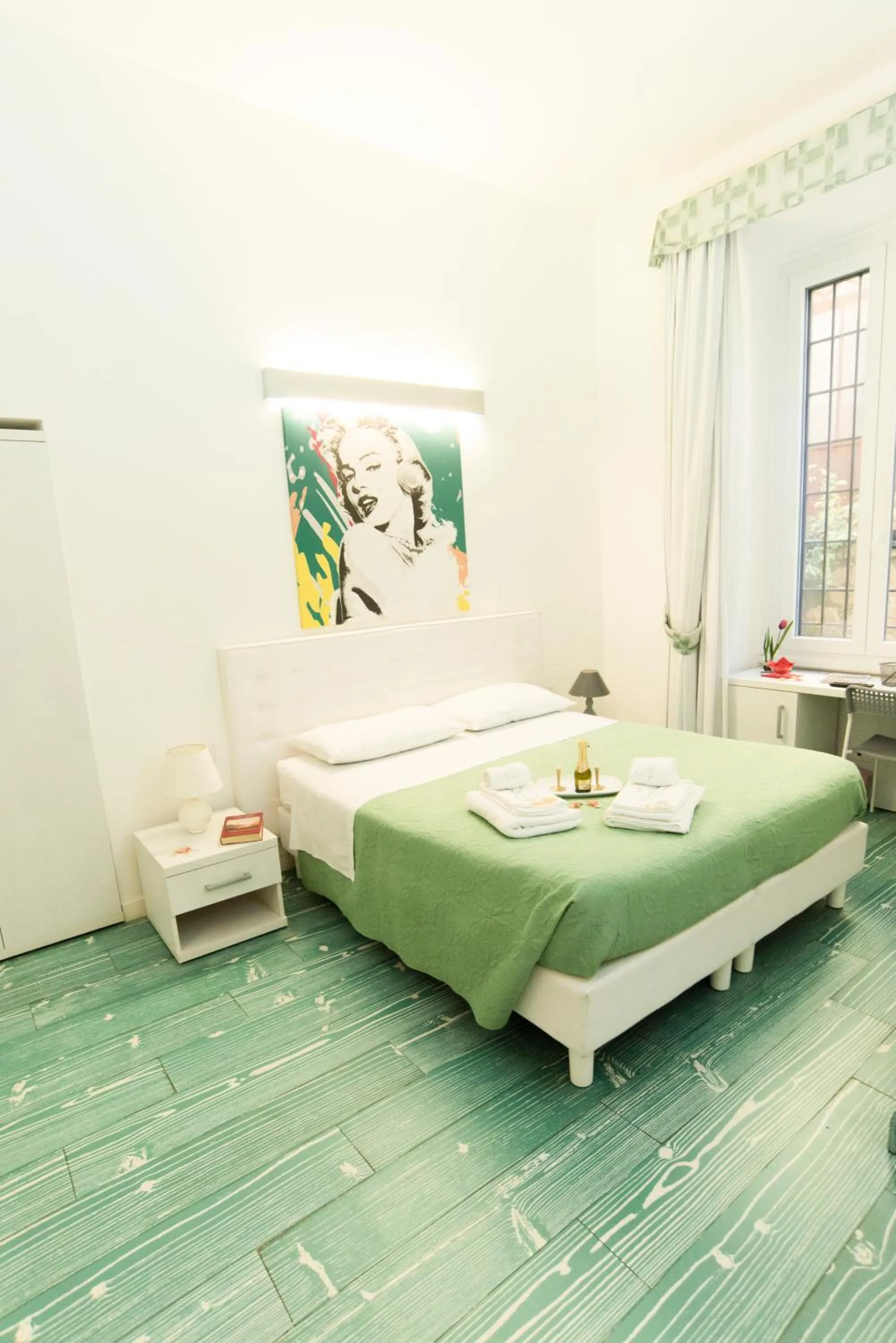 Bed in Divine Bed & Breakfast