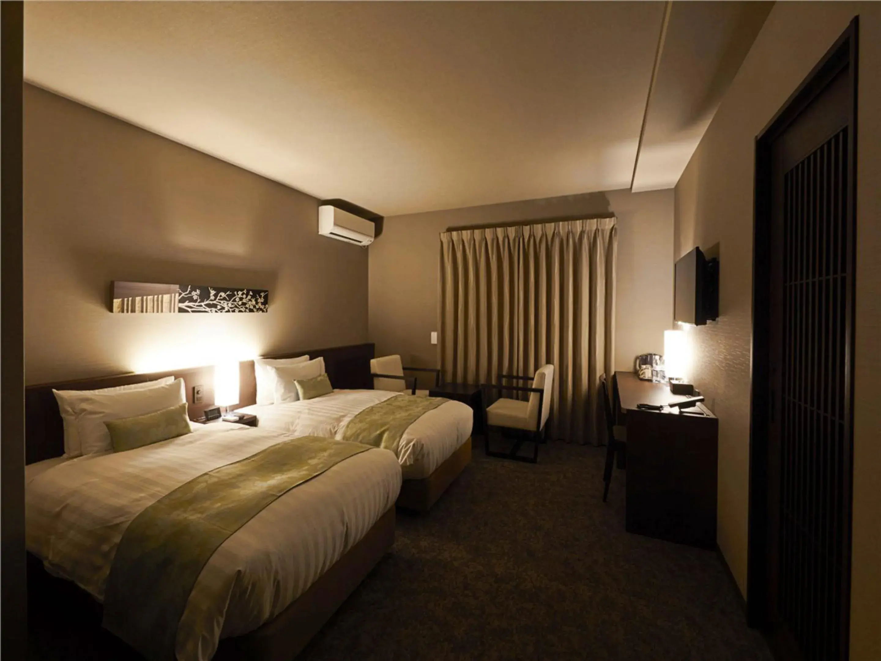 Bed in Waka Heian Shirakawa Hotel Bed in Waka Heian Shirakawa Hotel