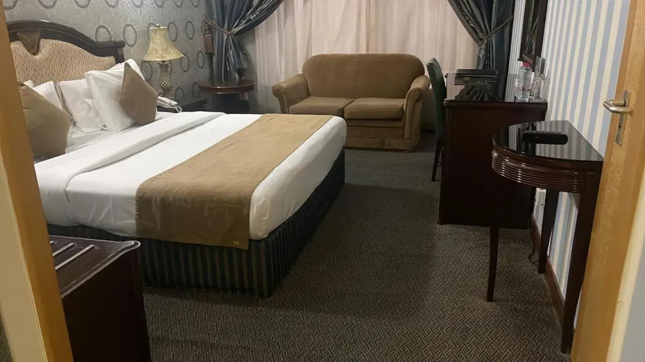 SUN & SANDS HOTEL LLC SUN & SANDS HOTEL LLC