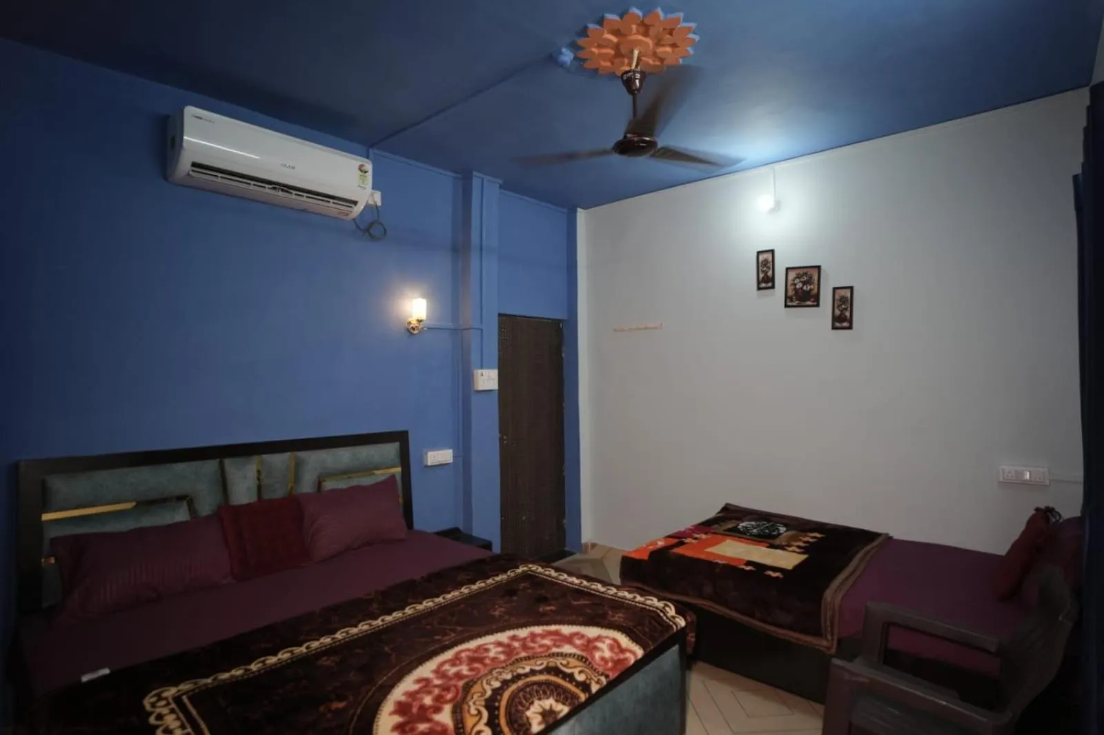 Bedroom in Ambricana Paying Guest House