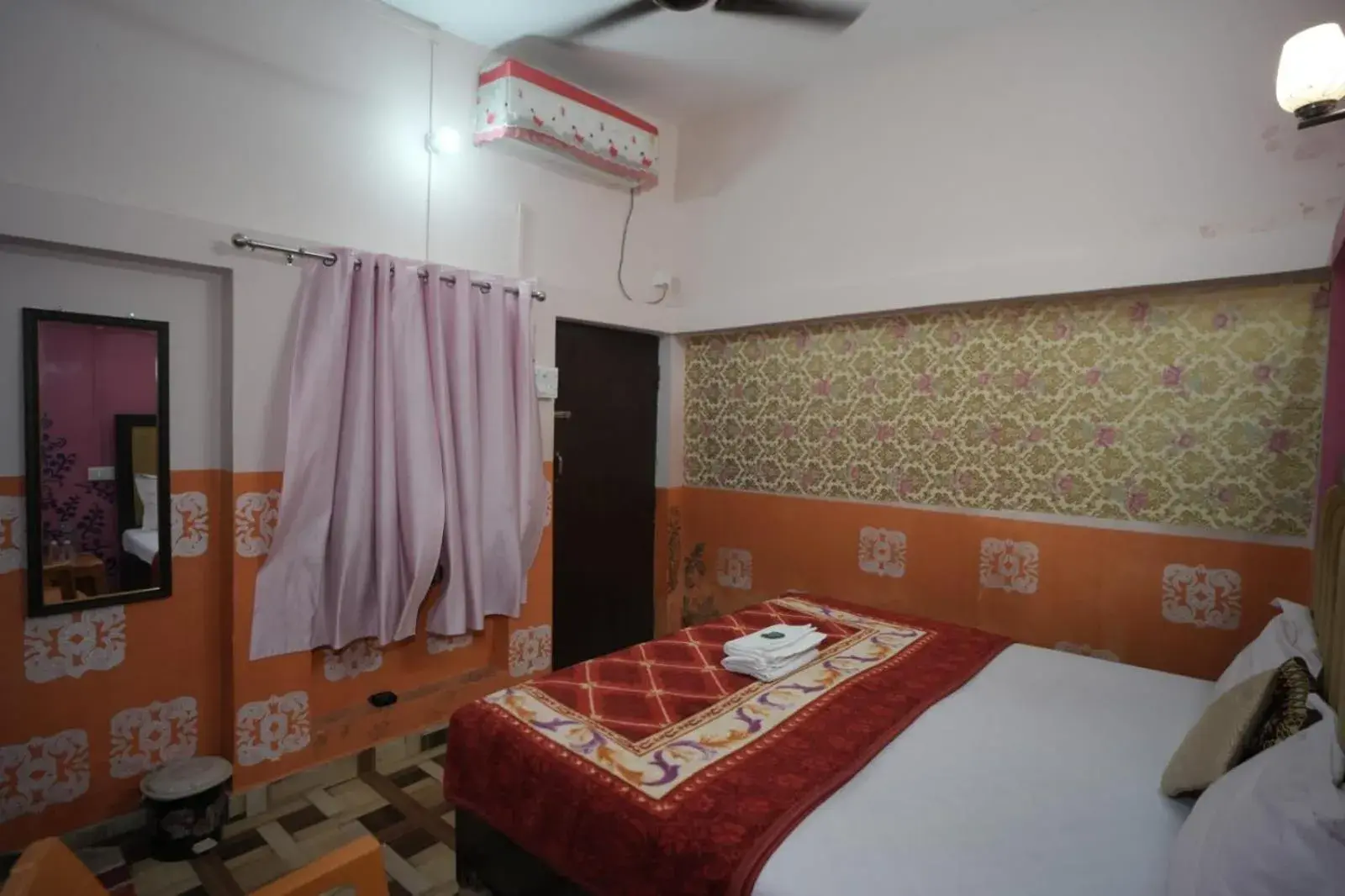 Bedroom, Bed in Ambricana Paying Guest House Bedroom, Bed in Ambricana Paying Guest House