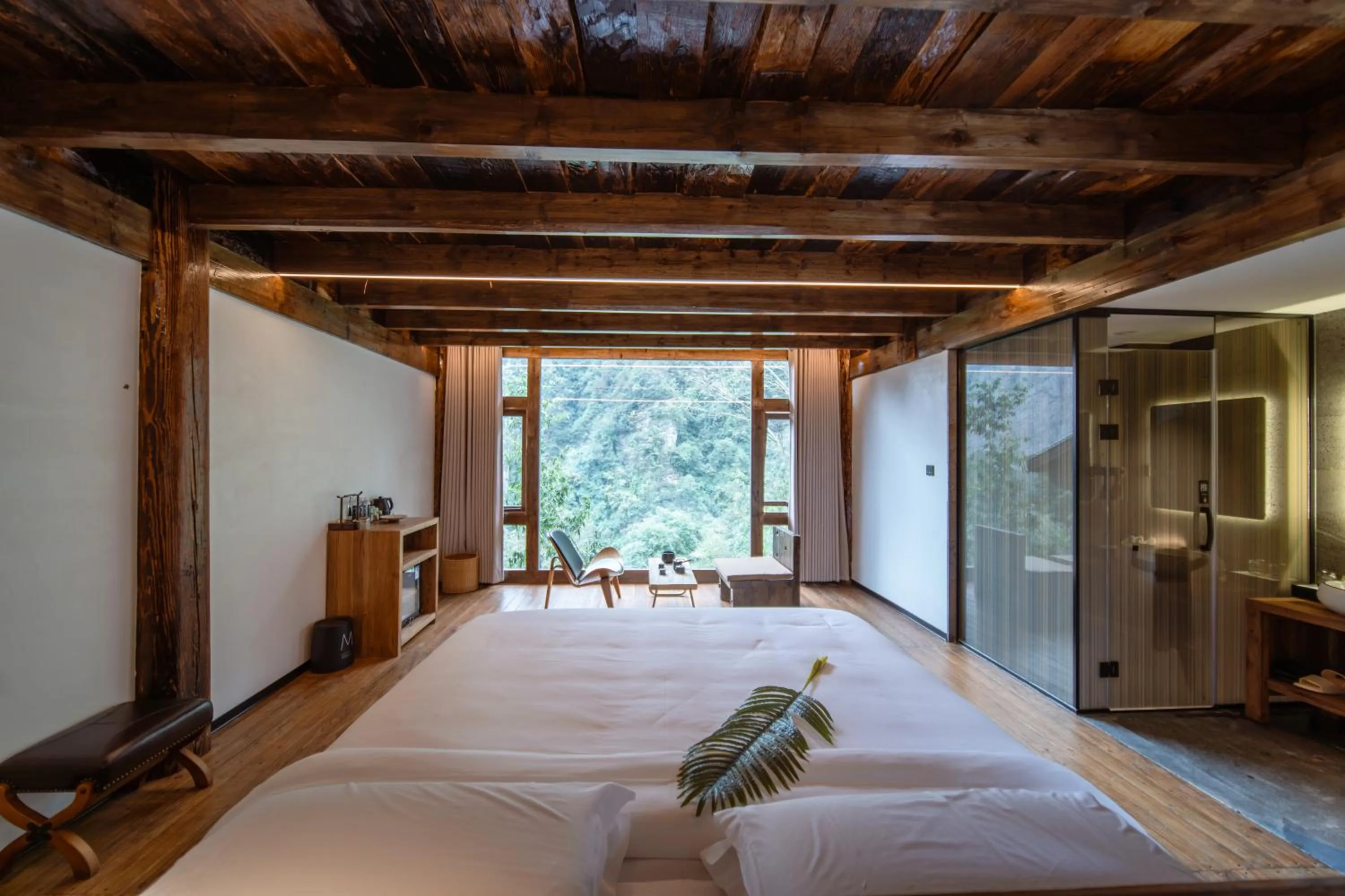 Bed in Foggy Valley