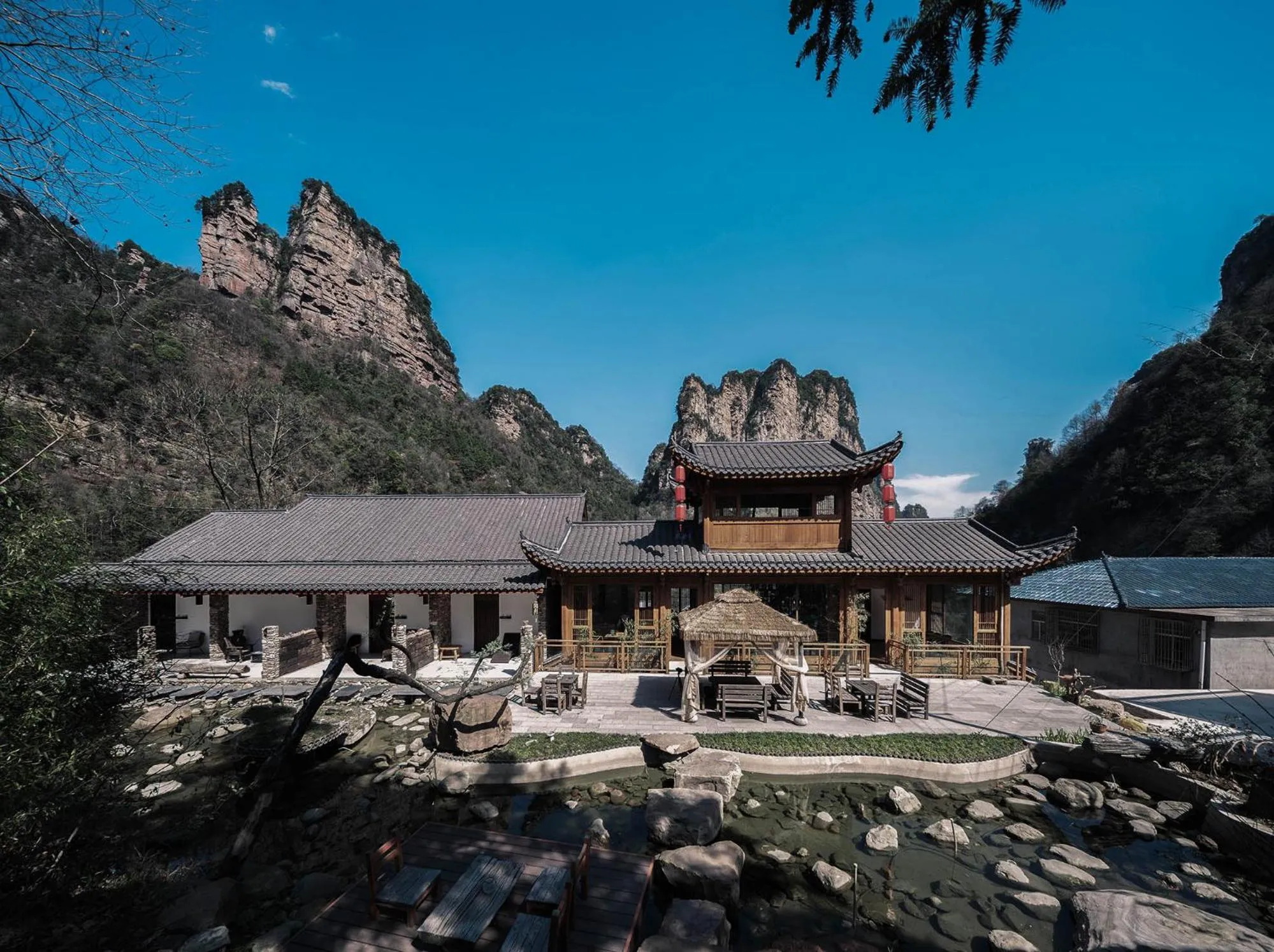 Property building in Foggy Valley
