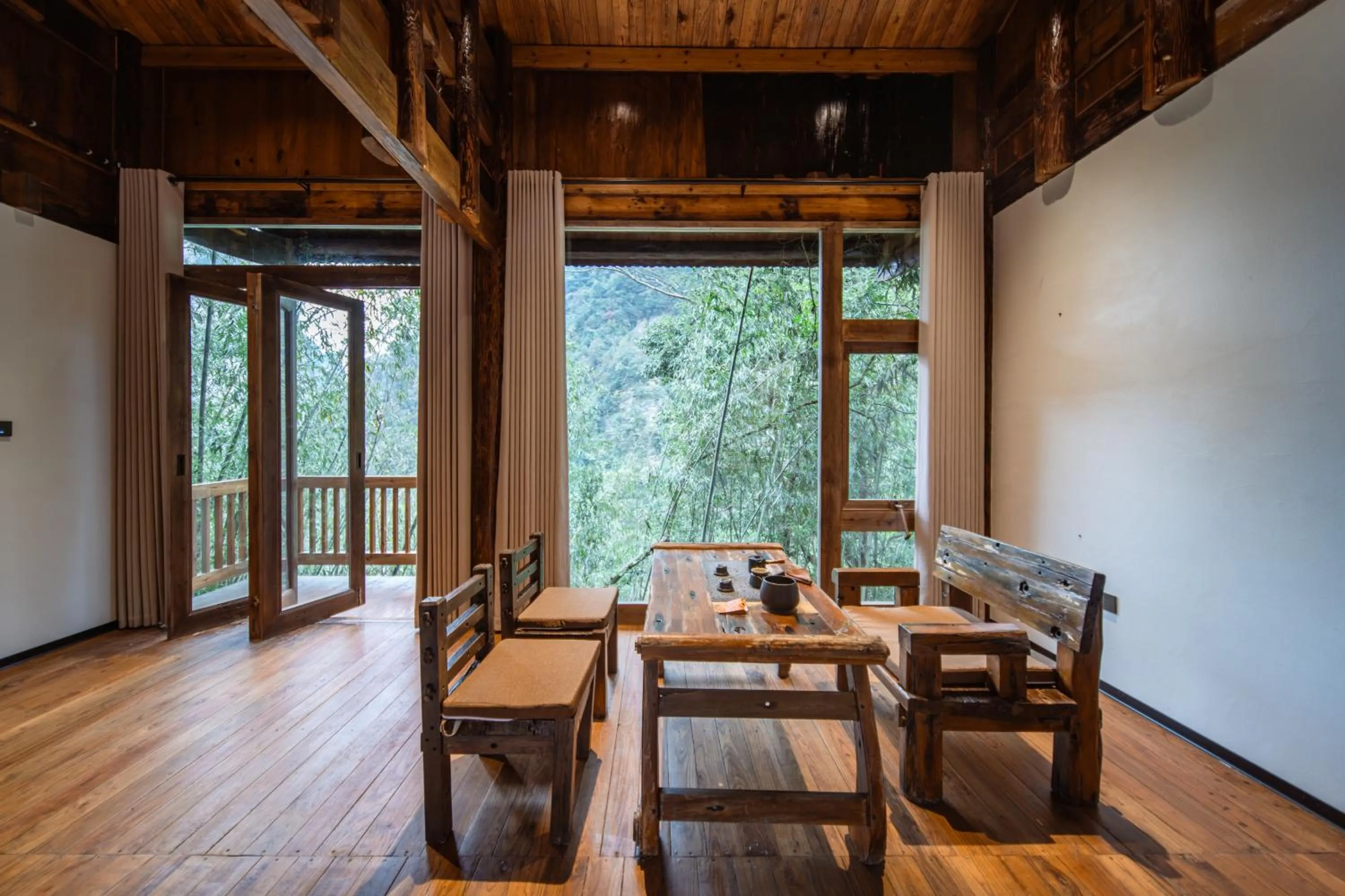 Living room in Foggy Valley
