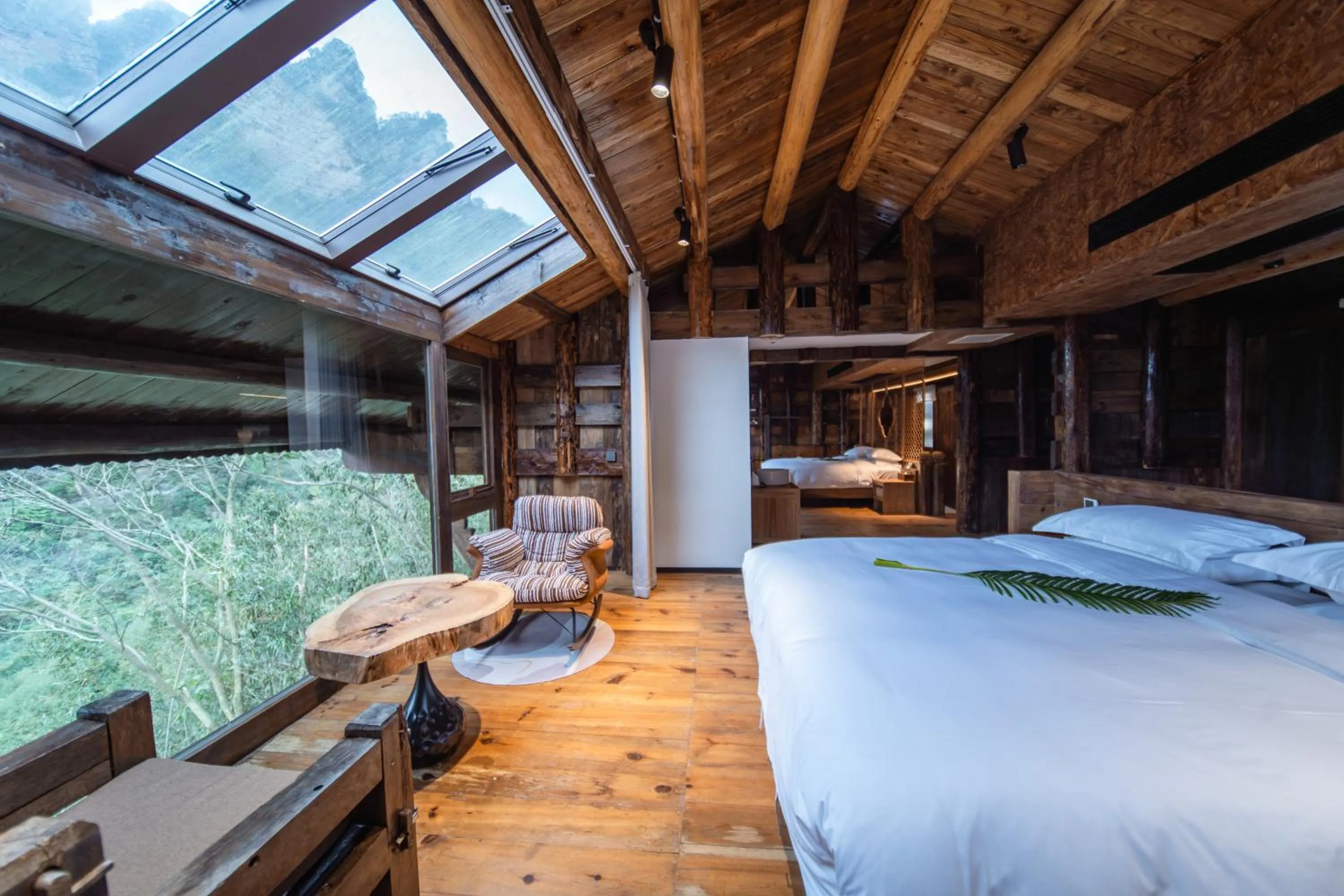 Bed in Foggy Valley