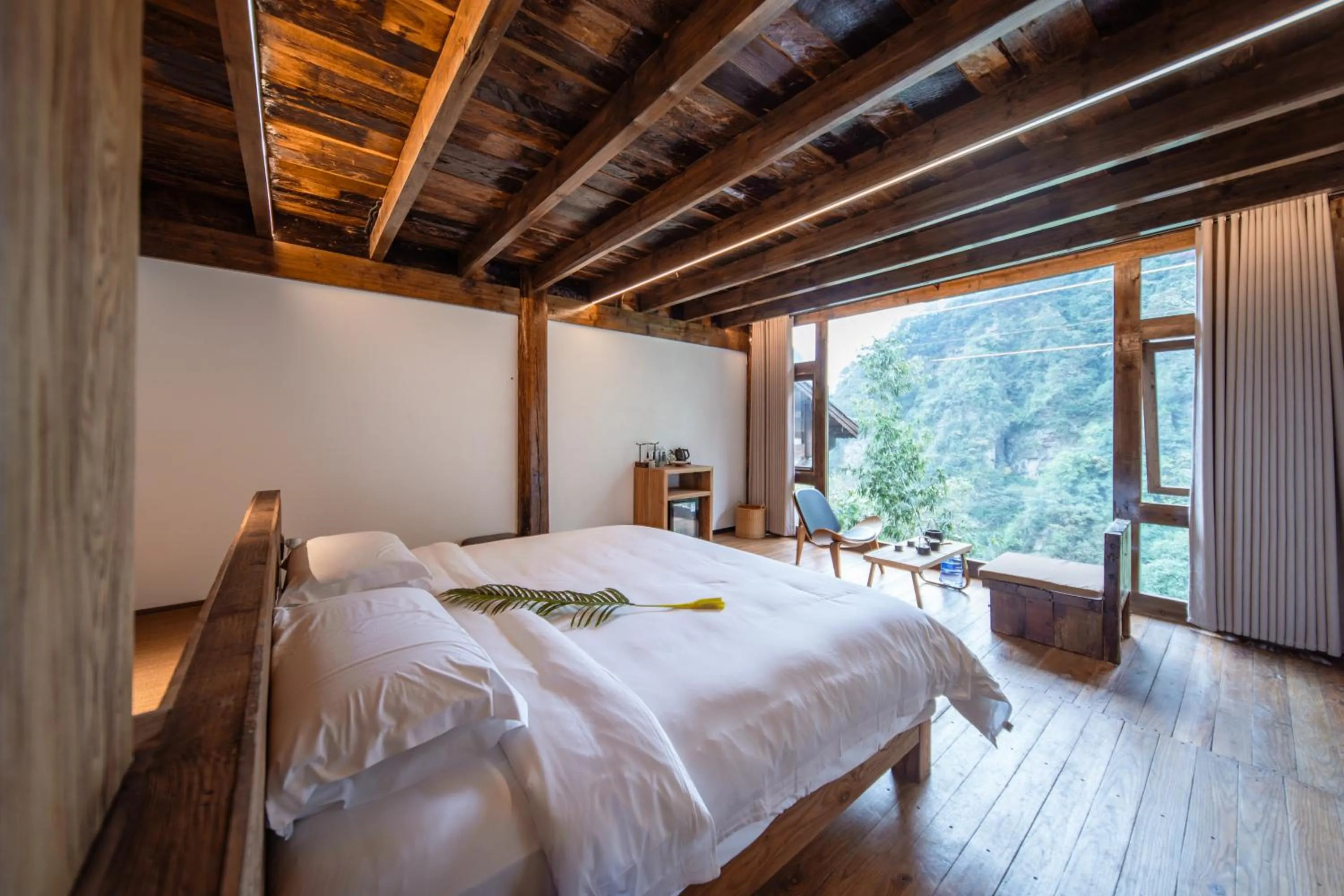Property building, Bed in Foggy Valley