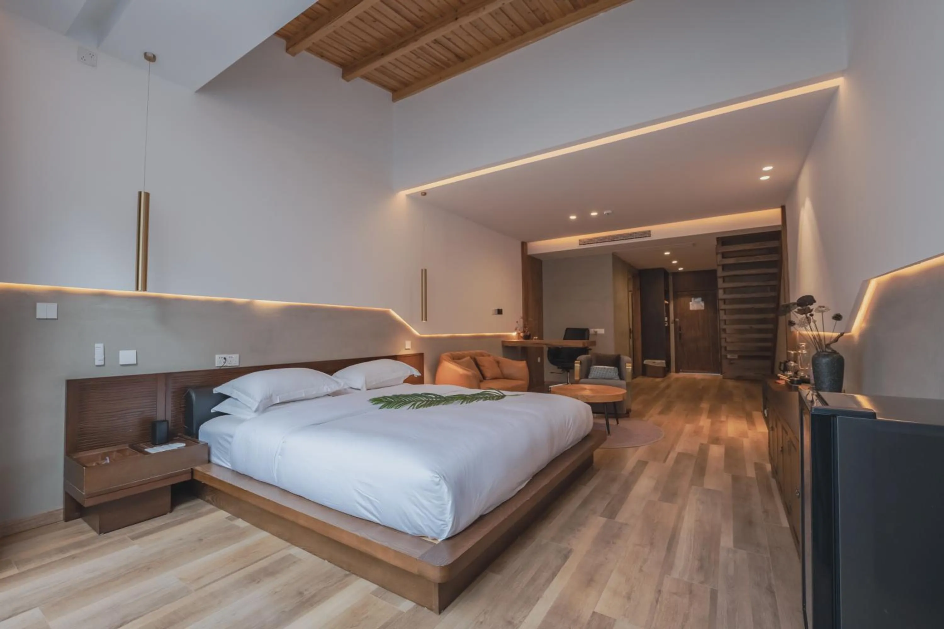 Bed in Foggy Valley
