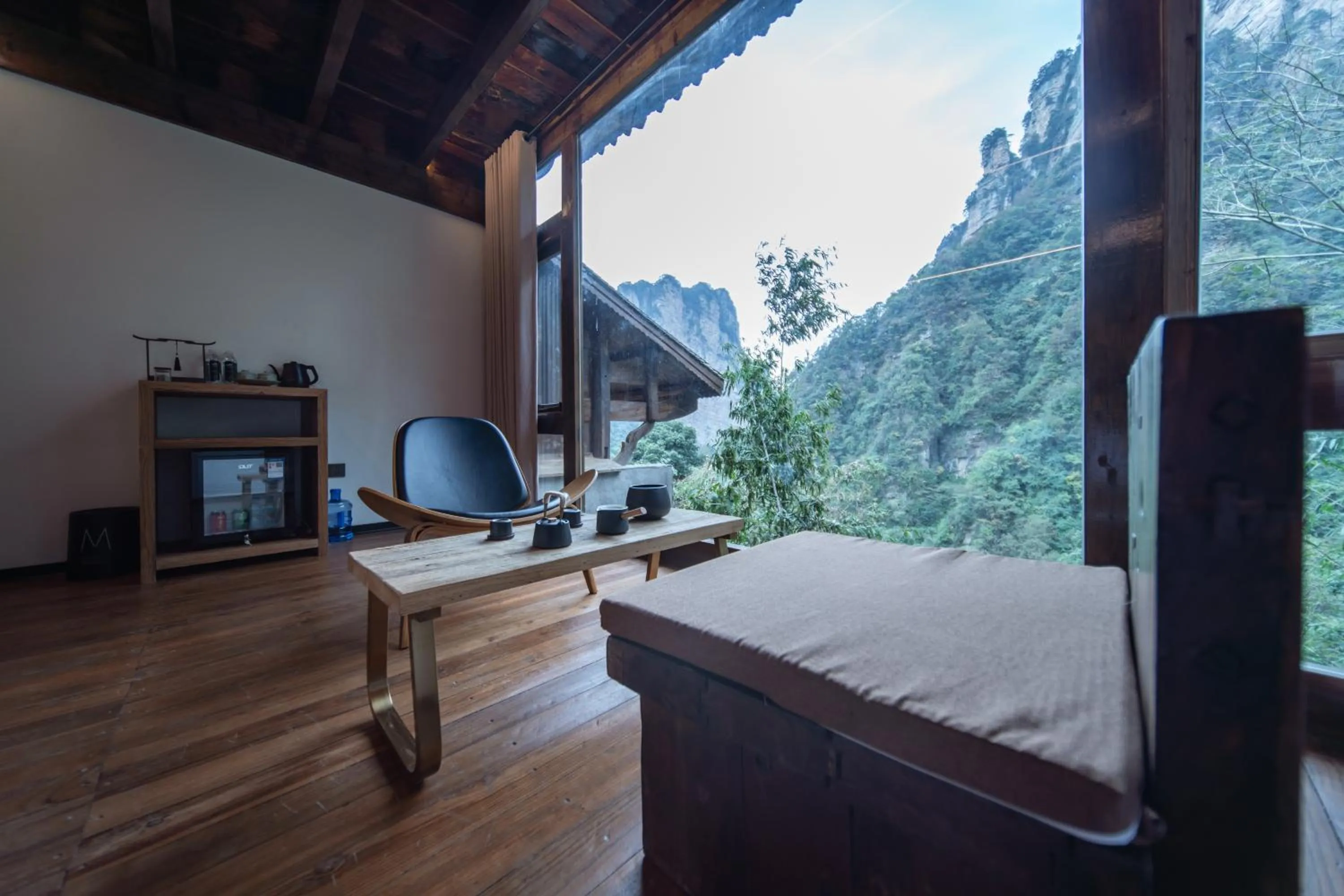 Bed in Foggy Valley