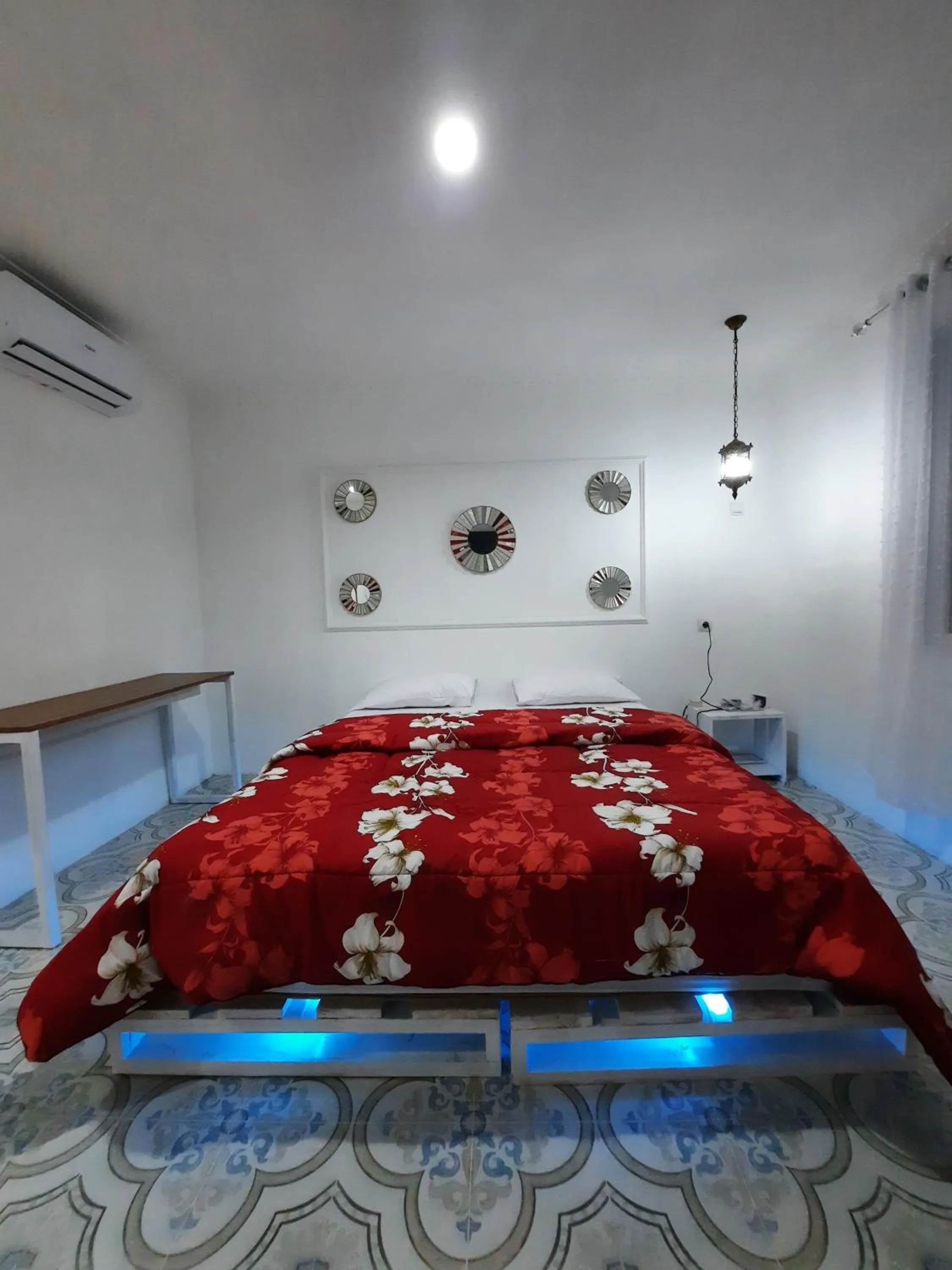 Bed in Ellada Garden