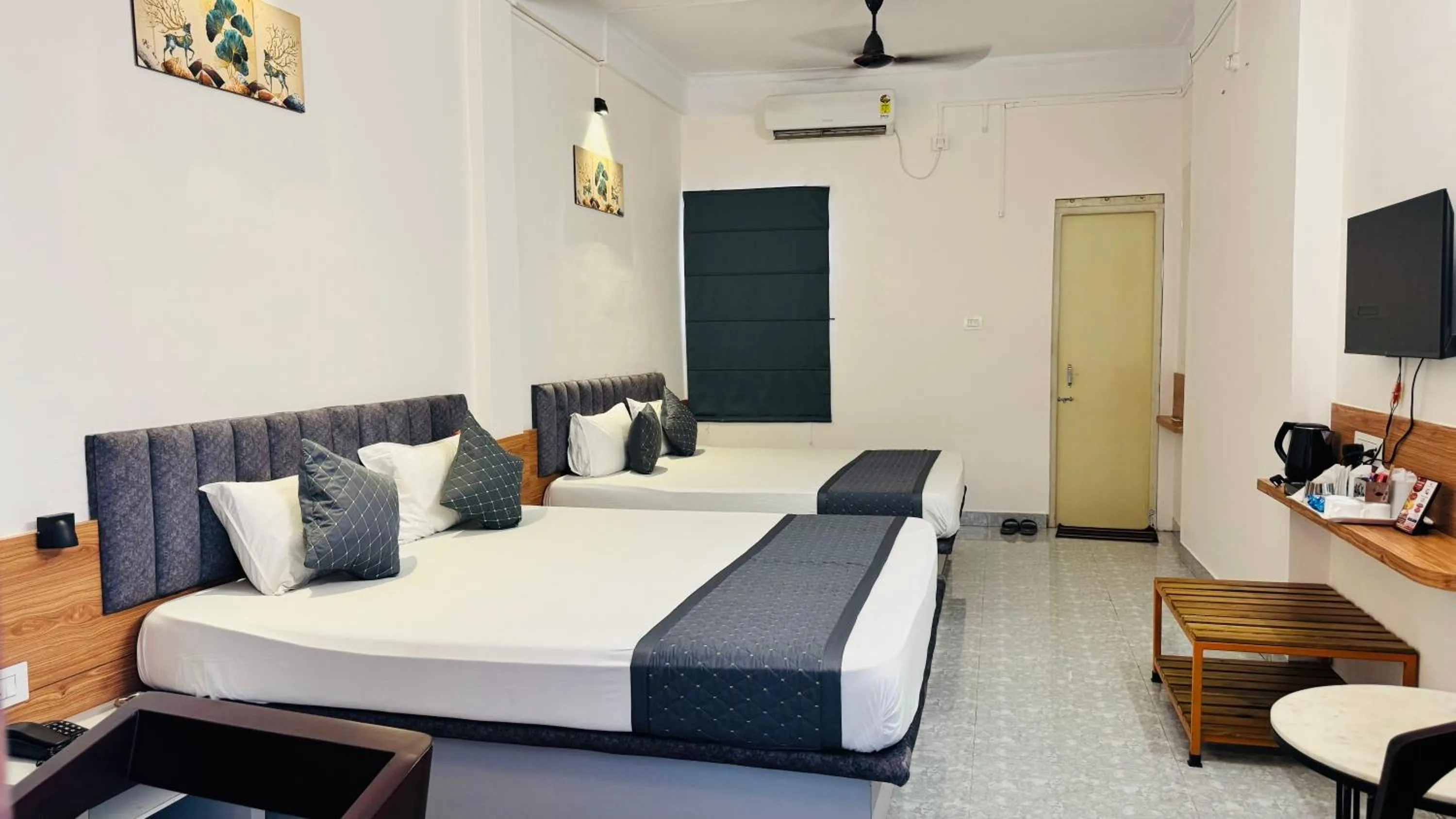 Photo of the whole room in Hotel Insta 18