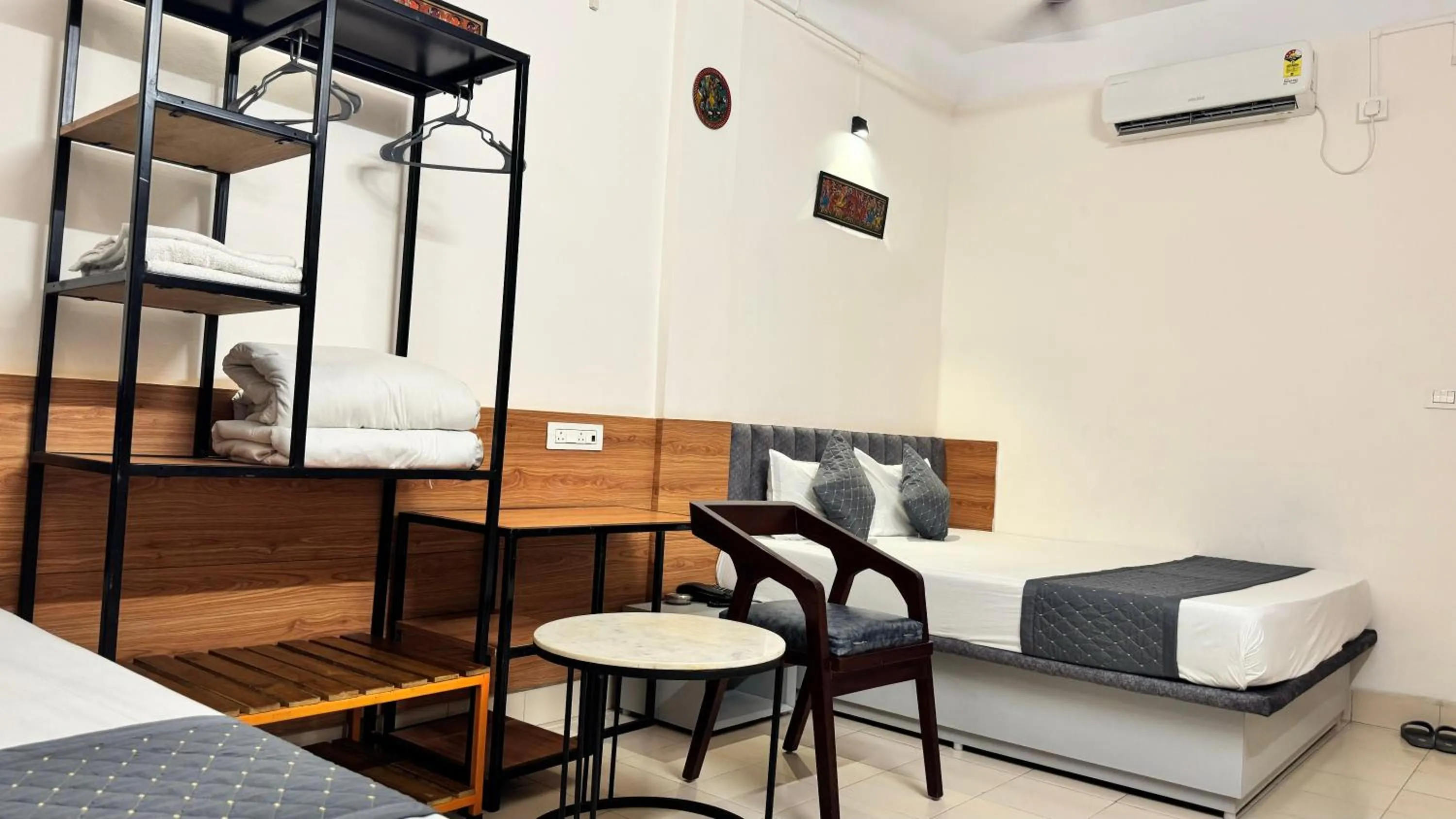 Bed in Hotel Insta 18