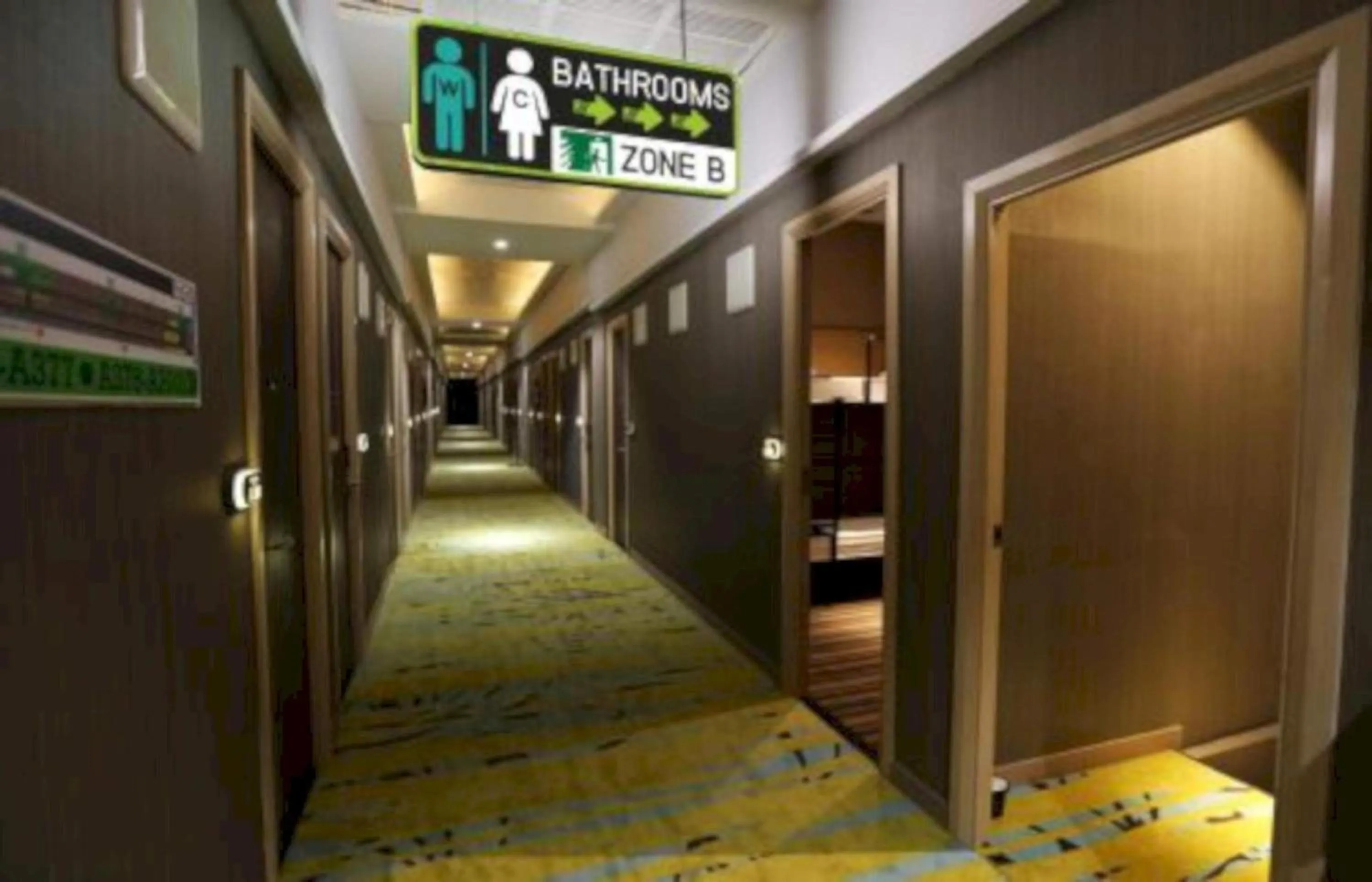 Lobby or reception in Capital O 75451 Podstel Hostel Bangkok