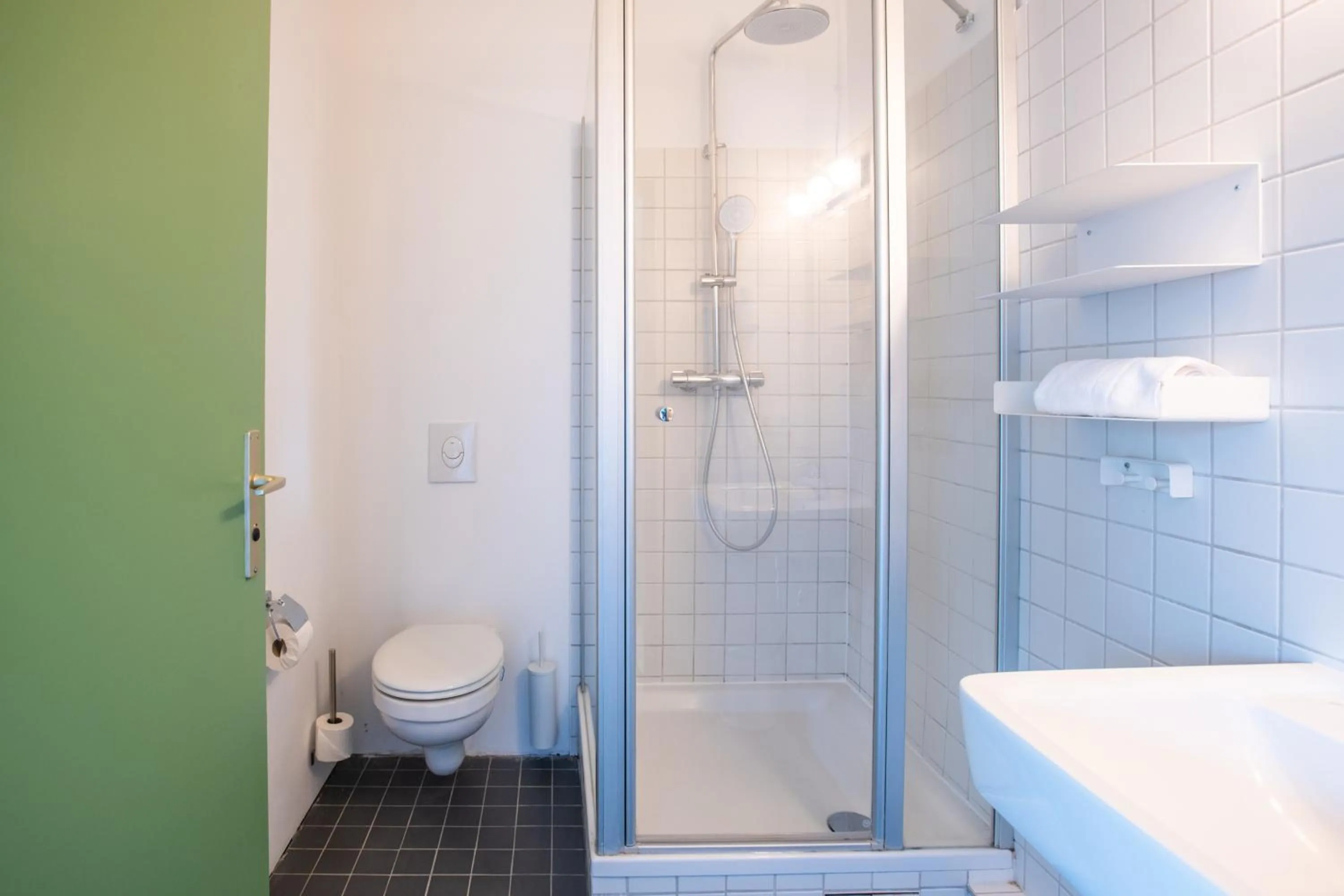 Shower in Flattering - Berlin