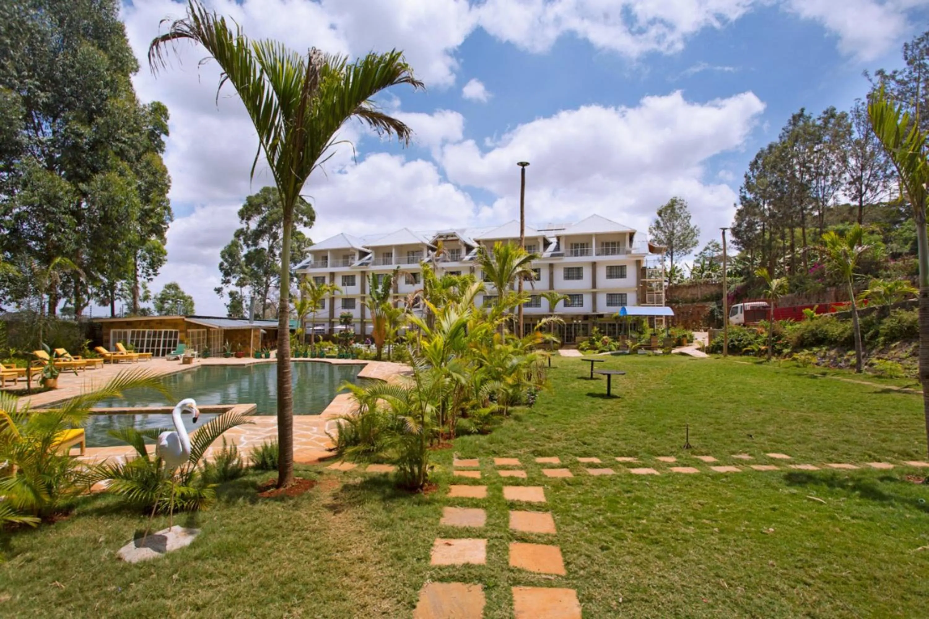 Property building in Tobriana