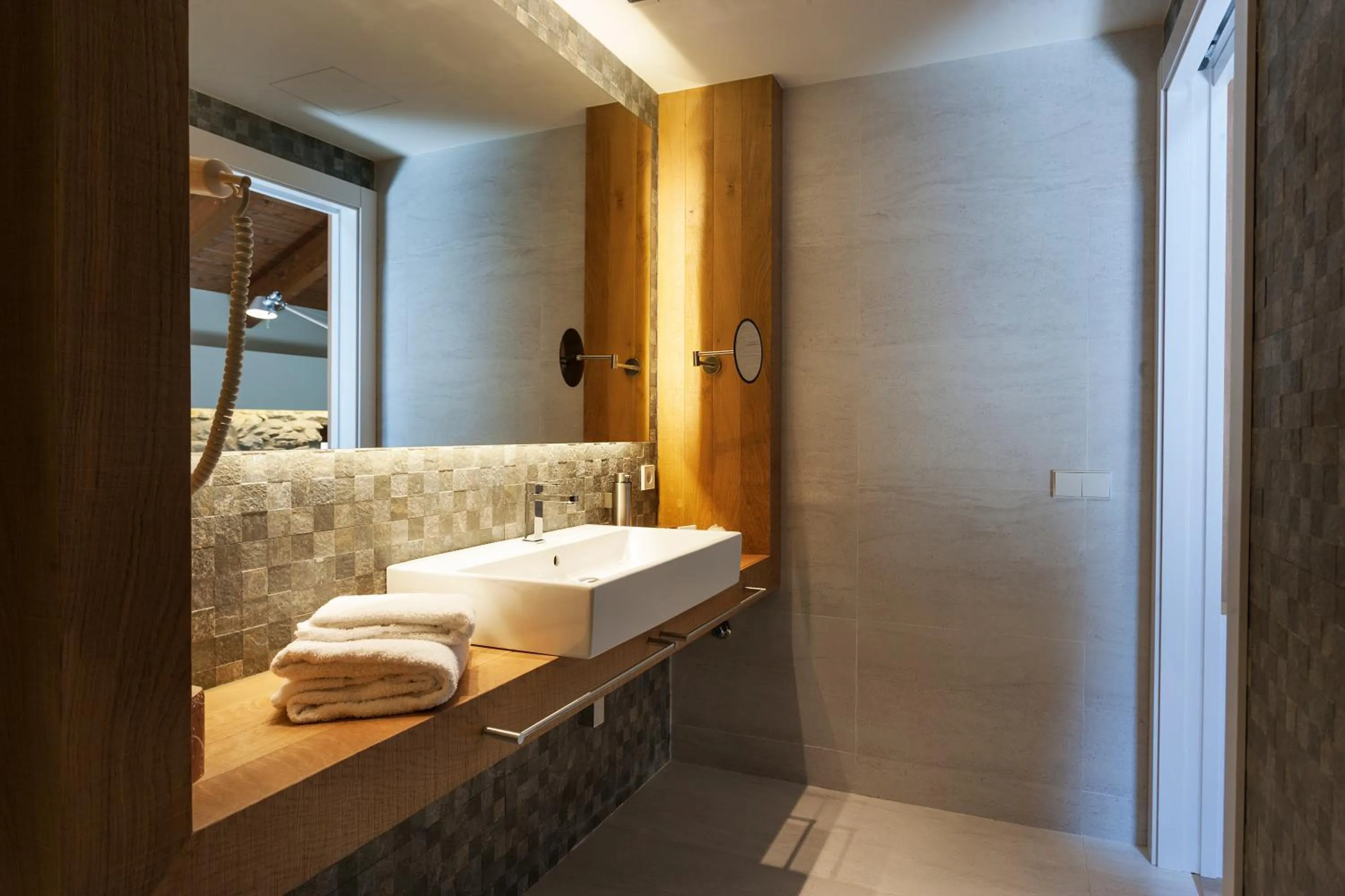 Bathroom, Bed in Palacio de Yrisarri by IrriSarri Land