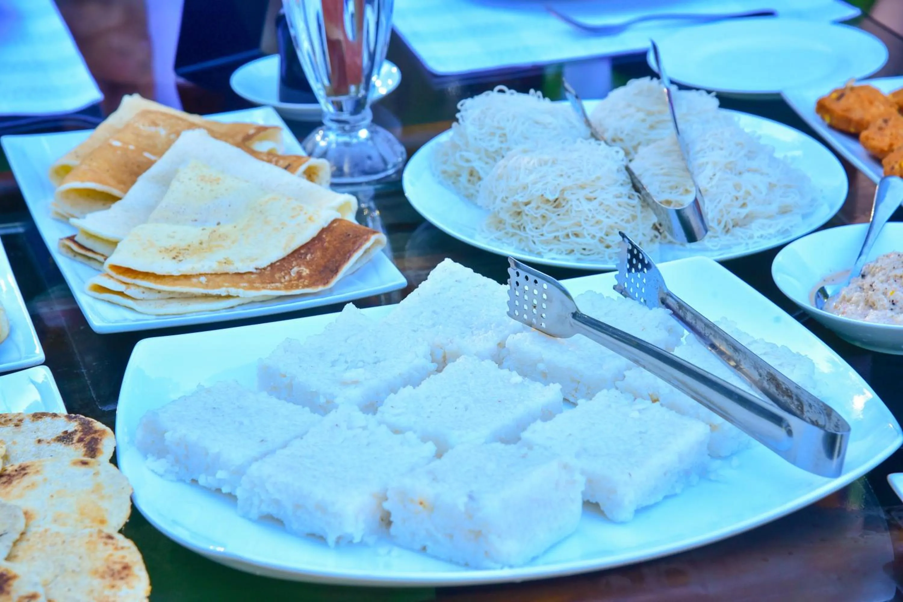 Food and drinks in The New Crown Hotel