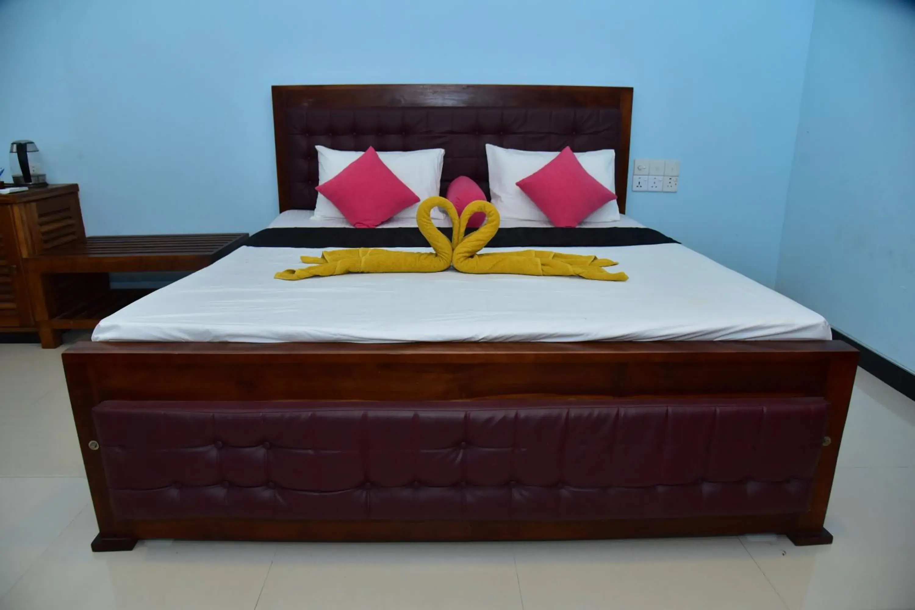 Queen Room - single occupancy in The New Crown Hotel Queen Room - single occupancy in The New Crown Hotel