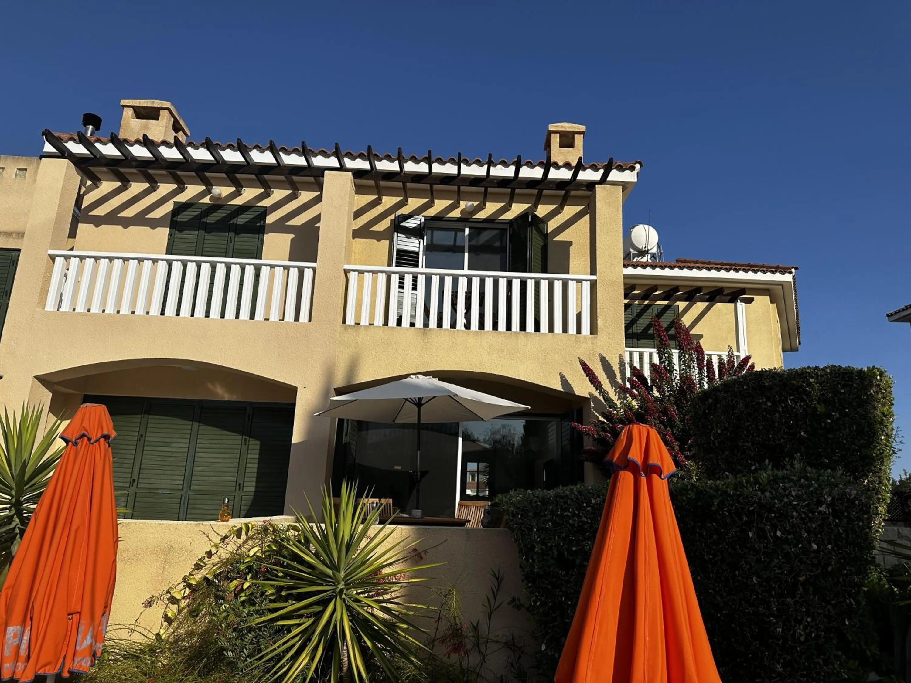 Paradeisos is a stunning 2-Bed House in Polis