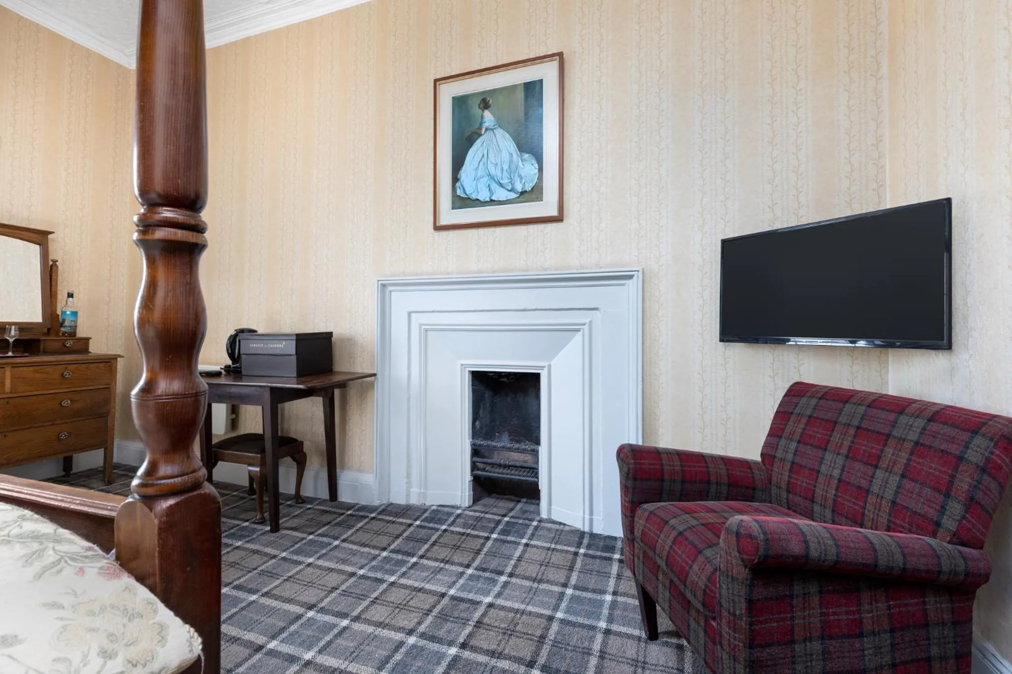 Dornoch Castle Hotel