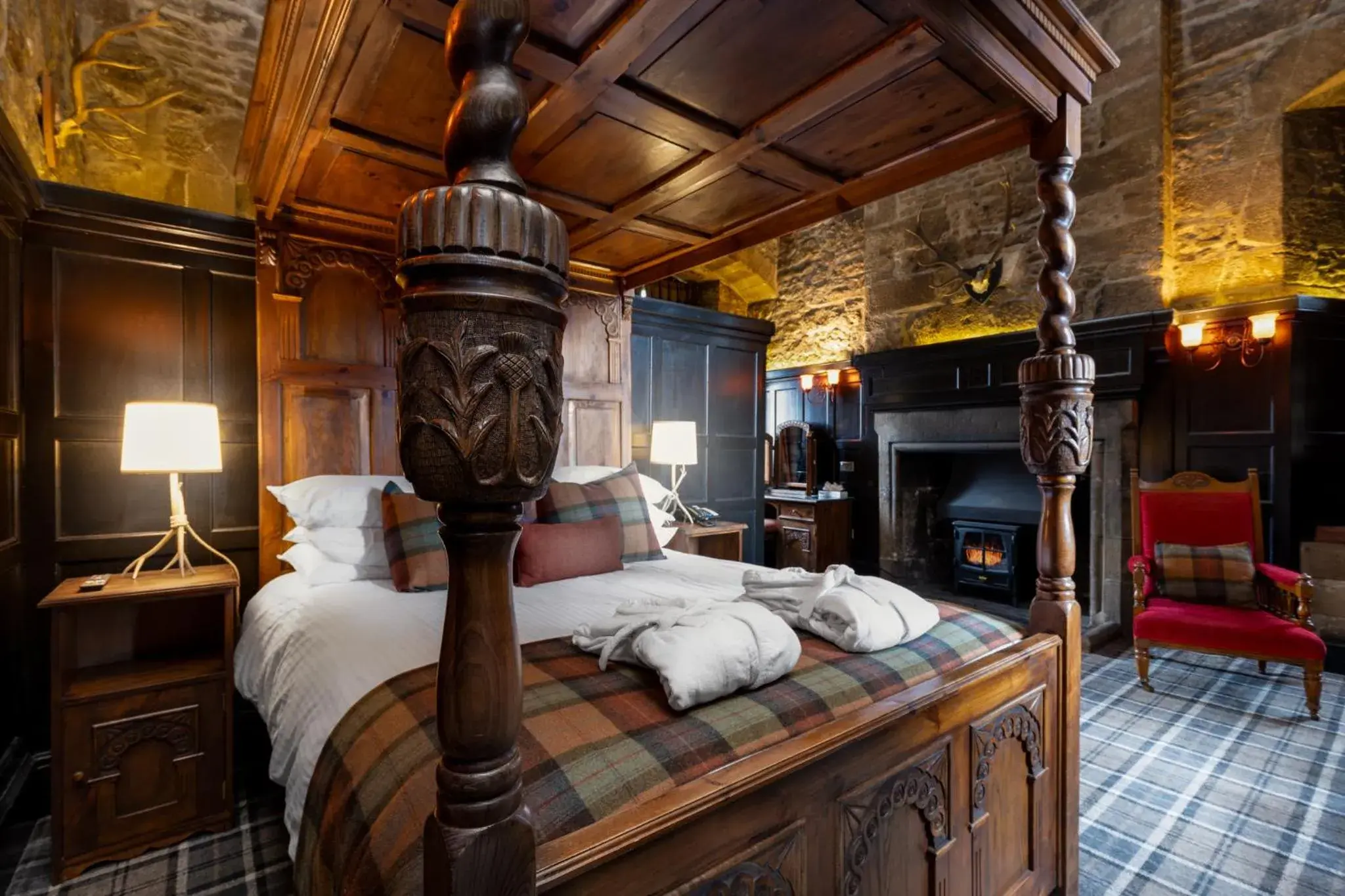 Deluxe Double Room in Dornoch Castle Hotel Deluxe Double Room in Dornoch Castle Hotel