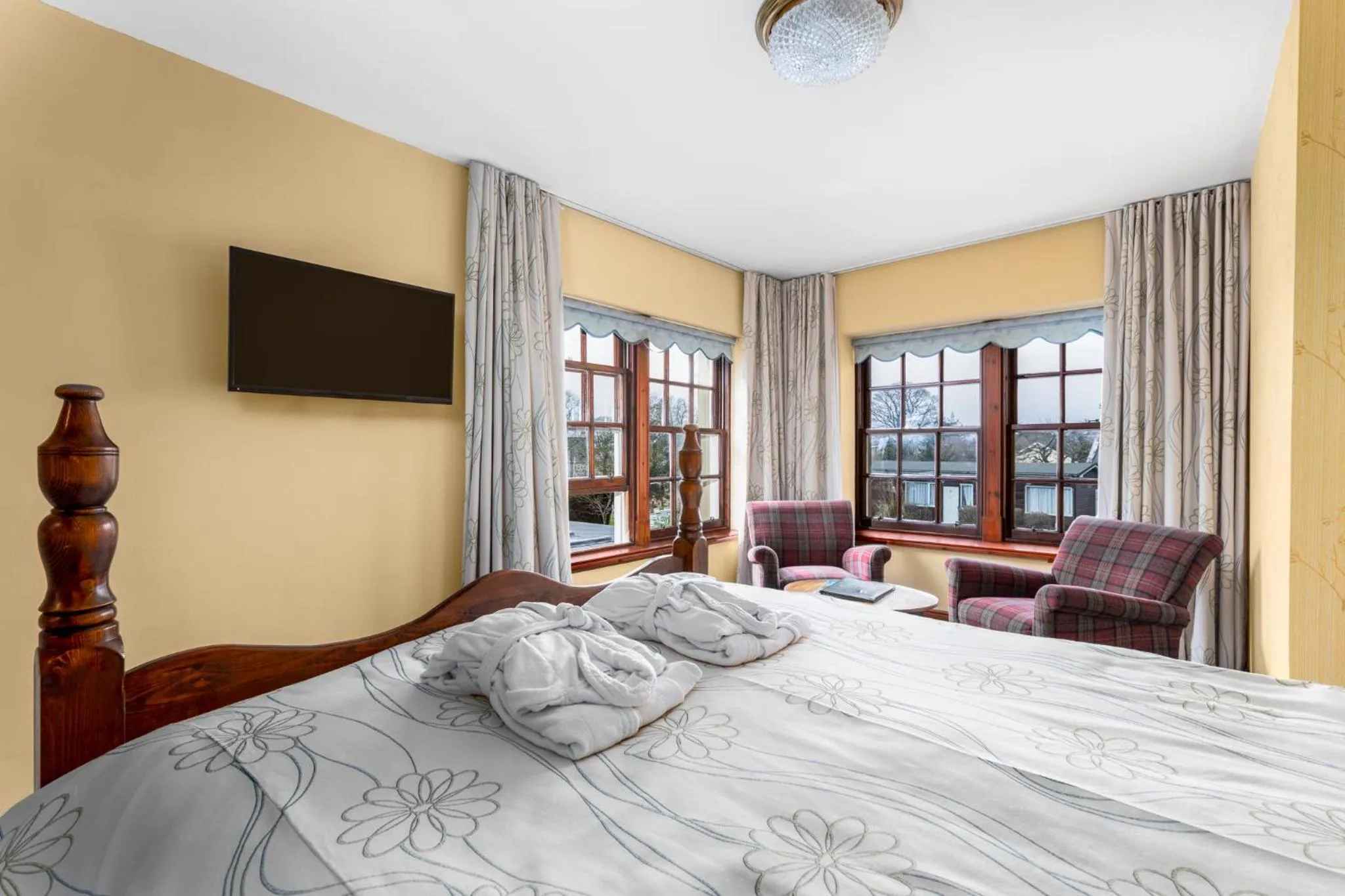 Bed in Dornoch Castle Hotel