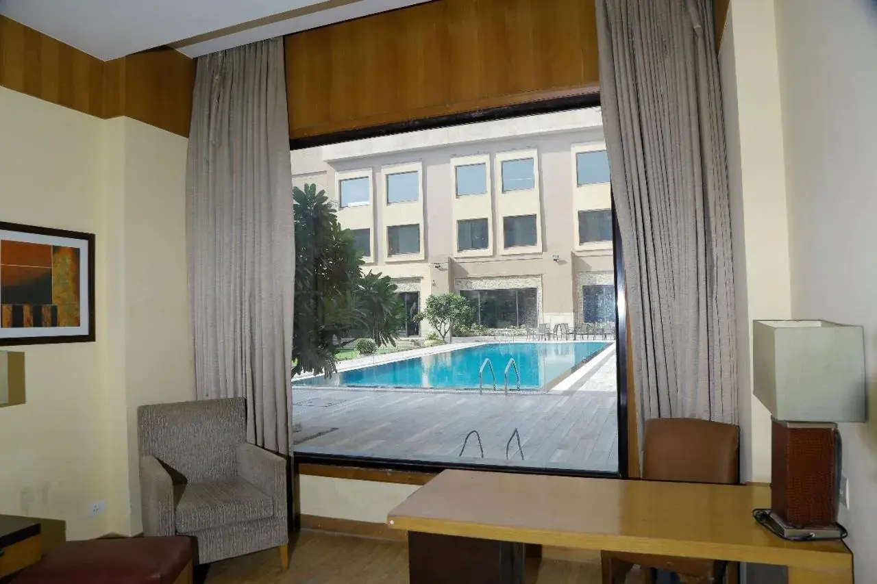 Pool view in Tivoli Garden Resort Pool view in Tivoli Garden Resort