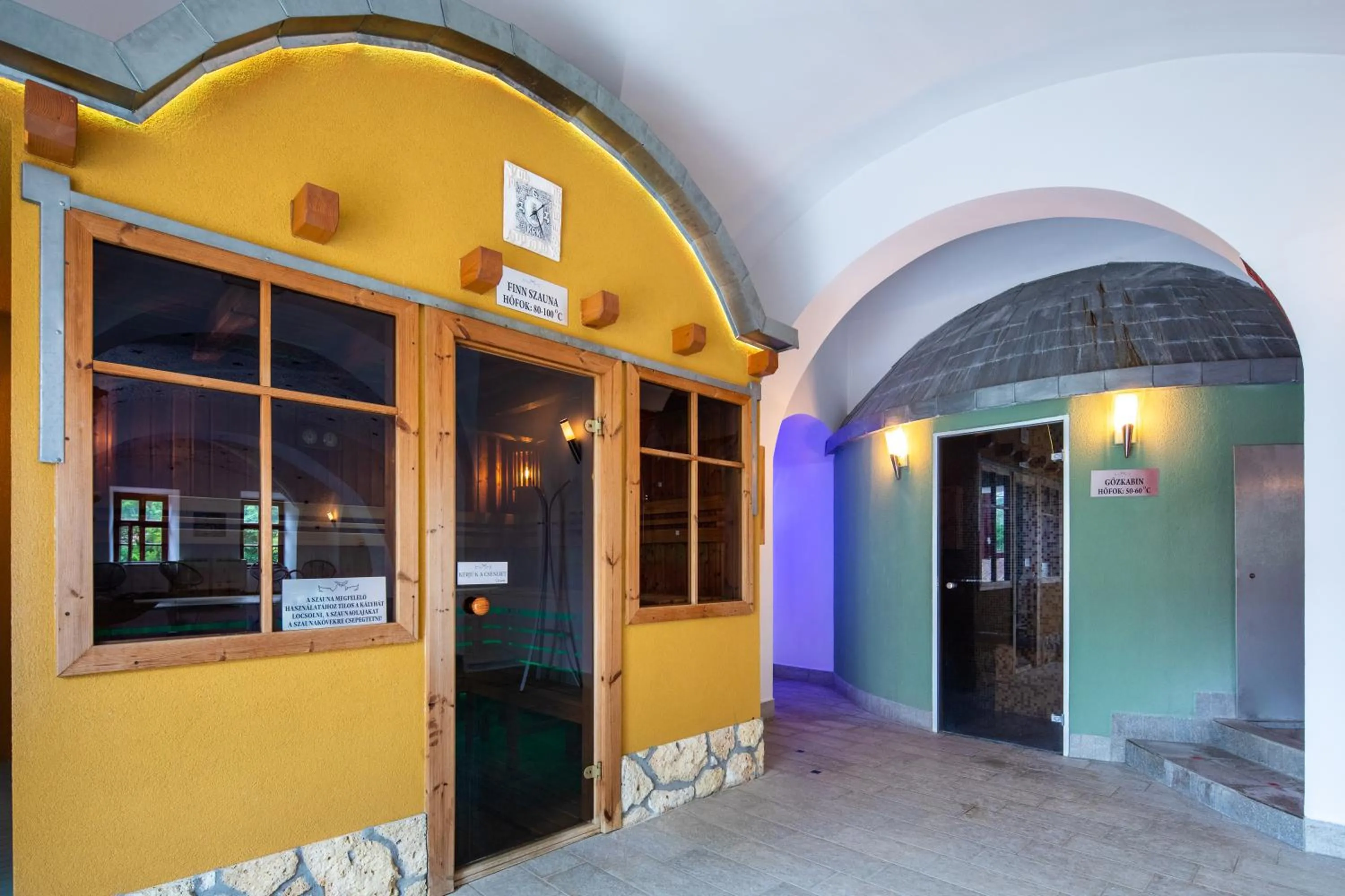 Sauna in Hotel Vécsecity