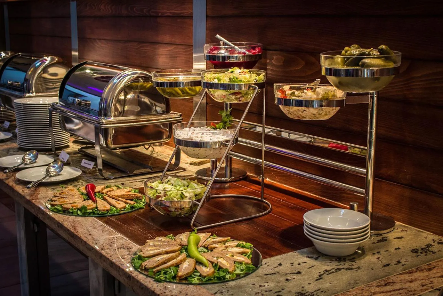 Dinner in Hotel Vécsecity