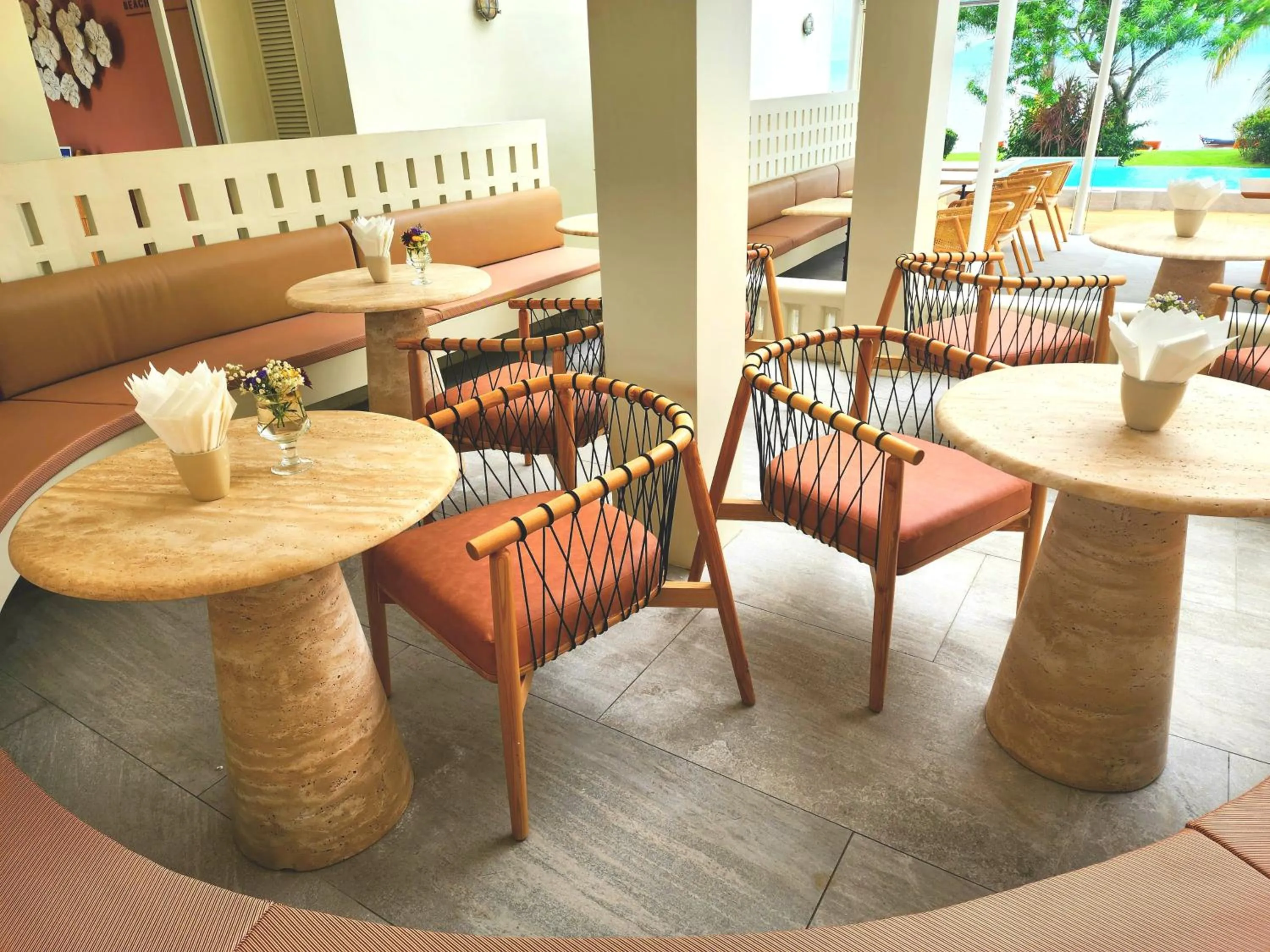 Restaurant/places to eat in Baan Bophut Beach Hotel Samui - SHA Extra Plus