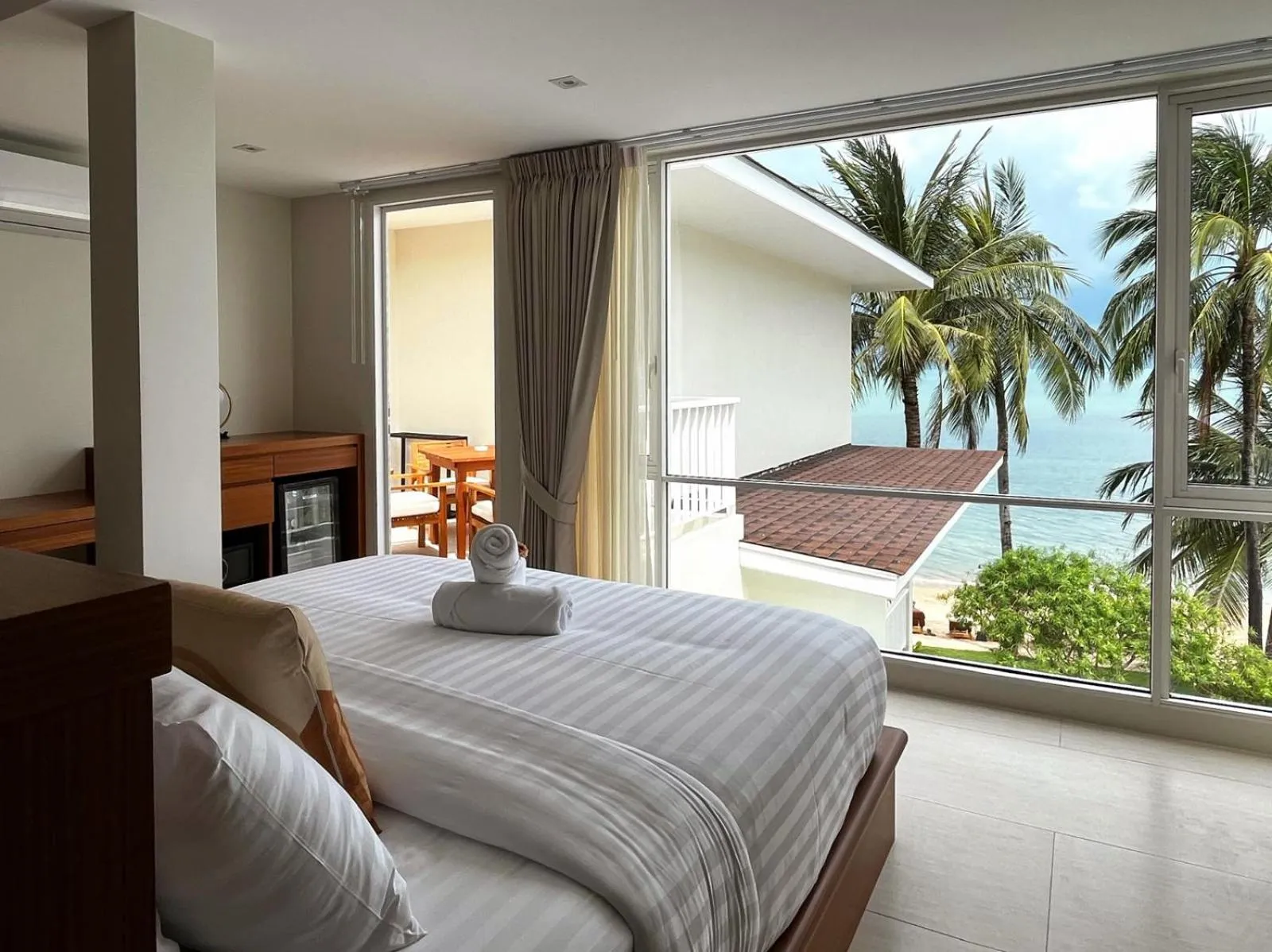 Bed in Baan Bophut Beach Hotel Samui - SHA Extra Plus