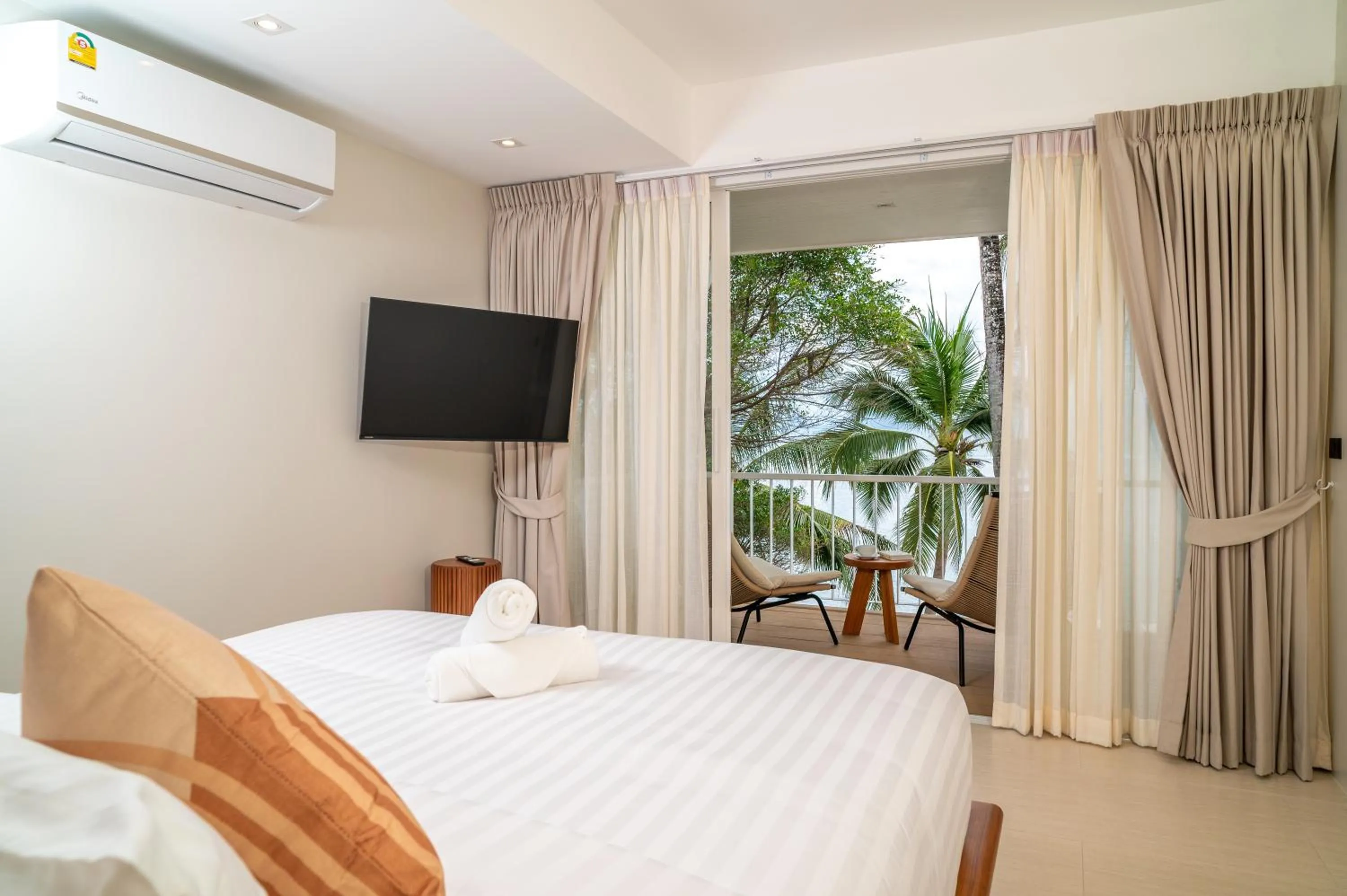 Bed in Baan Bophut Beach Hotel Samui - SHA Extra Plus