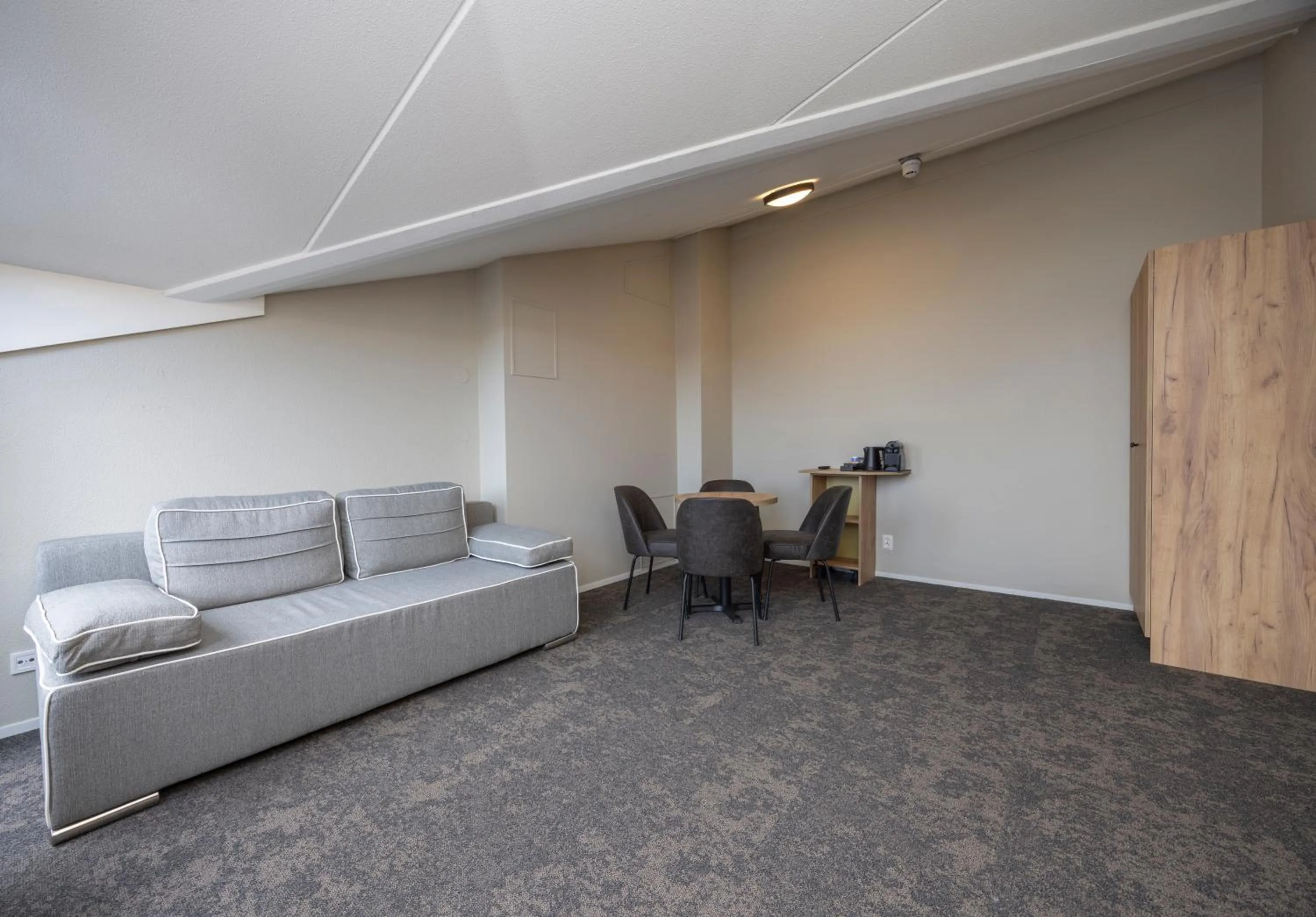 Living room in Fletcher Hotel Jan van Scorel