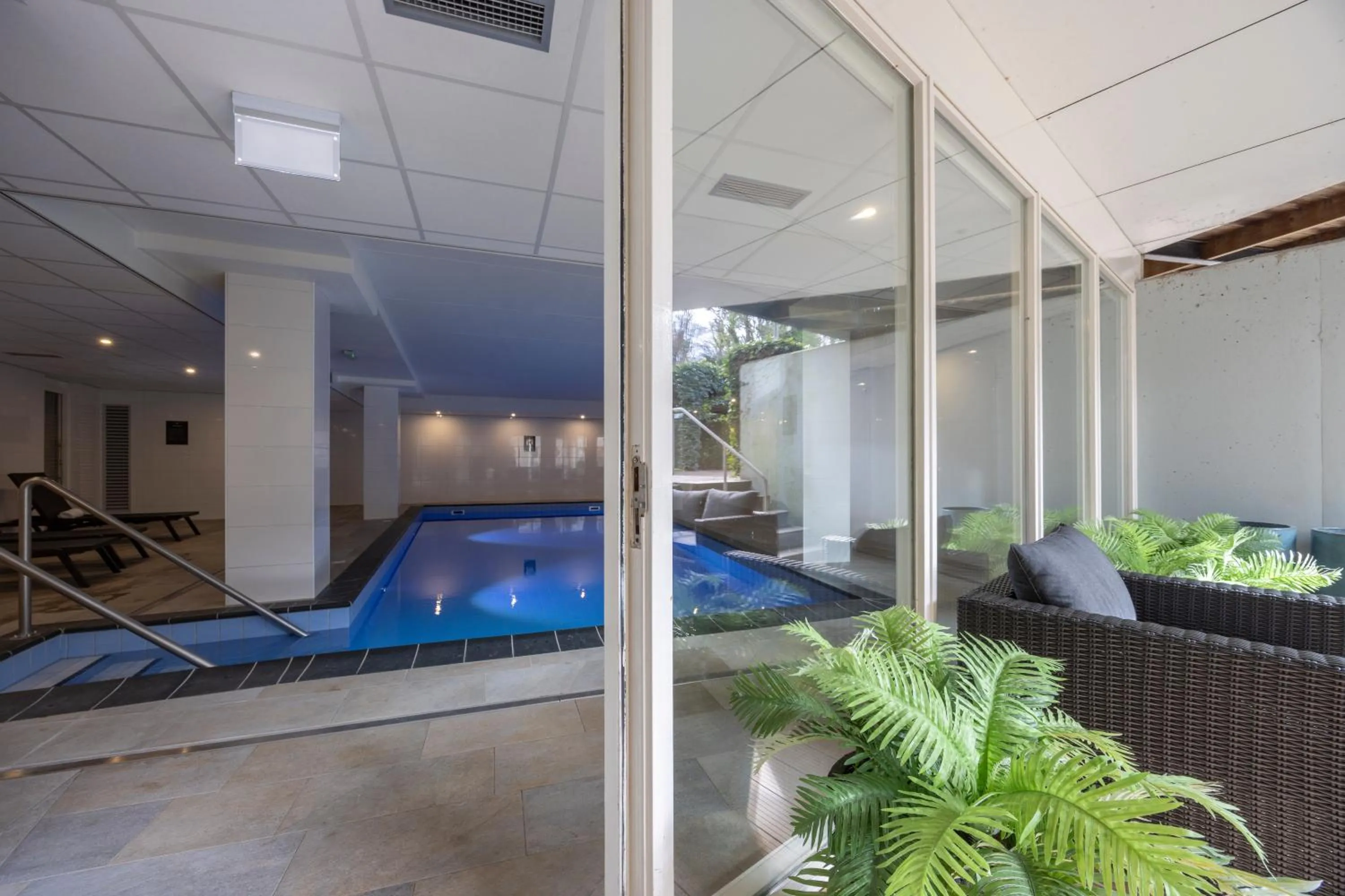 Swimming pool in Fletcher Hotel Jan van Scorel