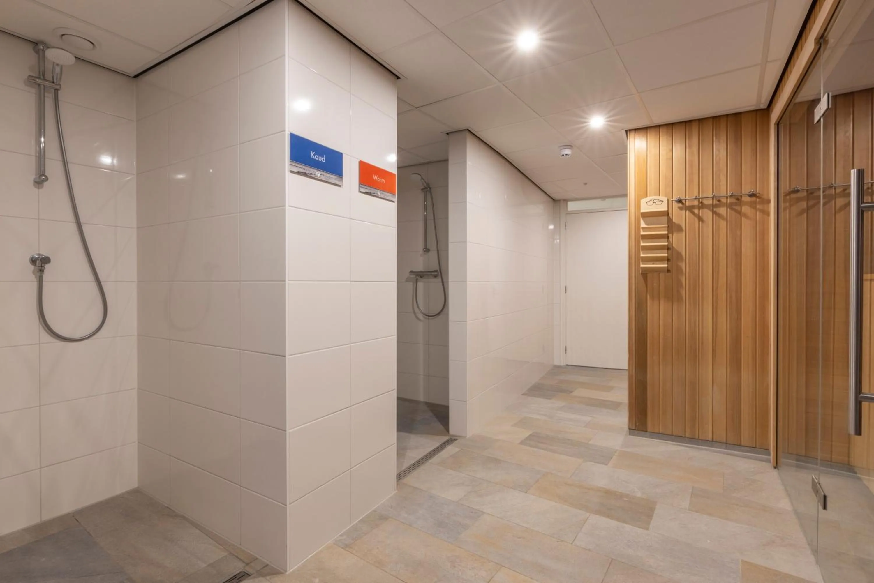 Shower in Fletcher Hotel Jan van Scorel