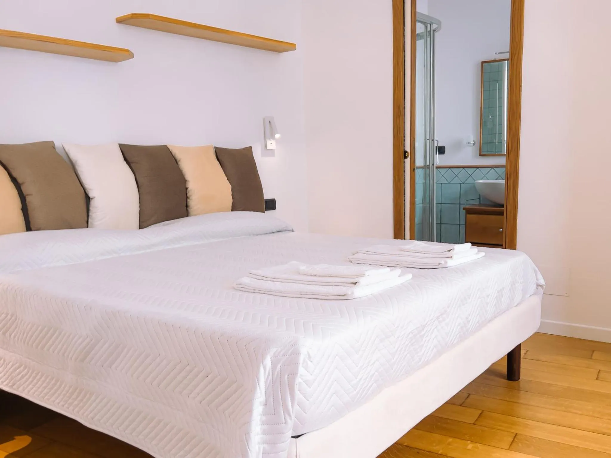 Photo of the whole room, Bed in Residenza Ester