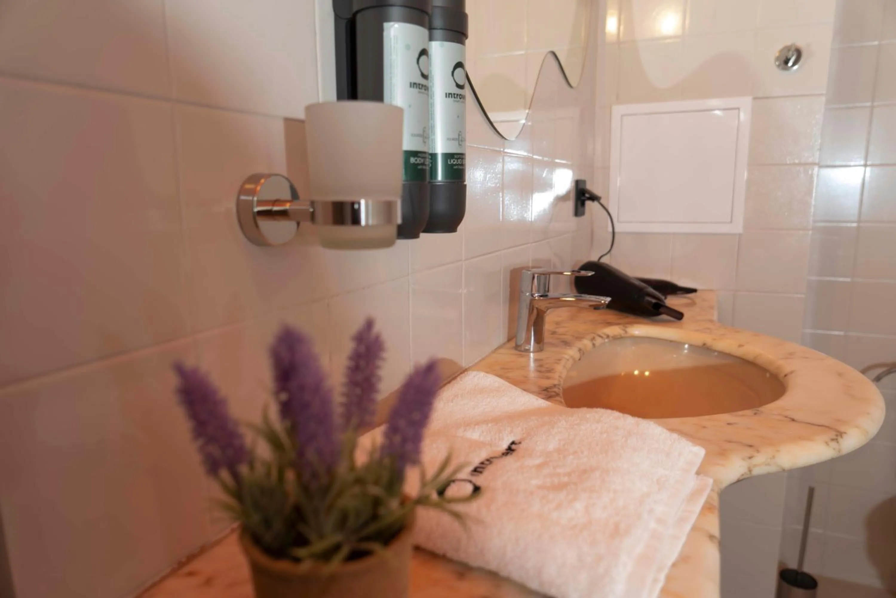 Decorative detail in Maria Luisa by INTROVERT HOTELS