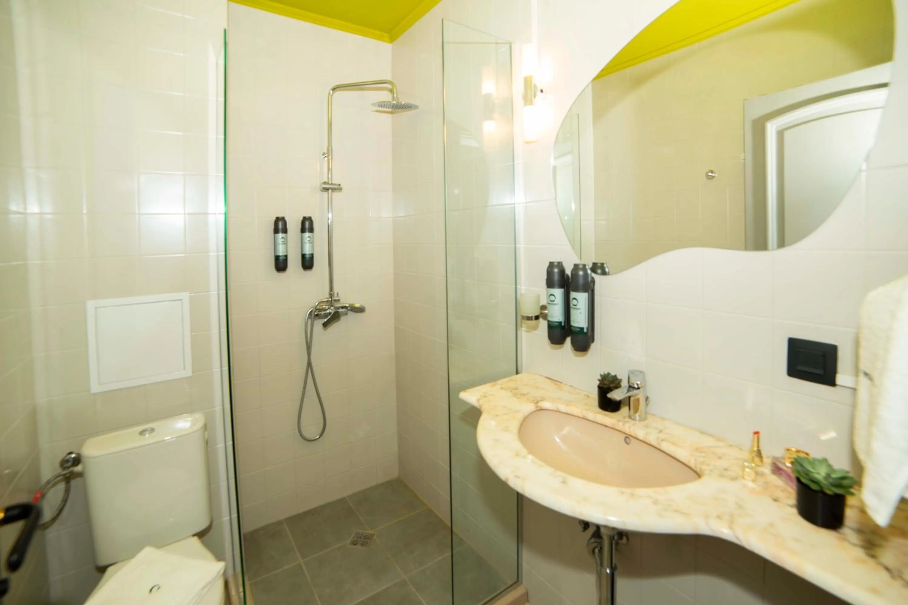 Bathroom in Maria Luisa by INTROVERT HOTELS